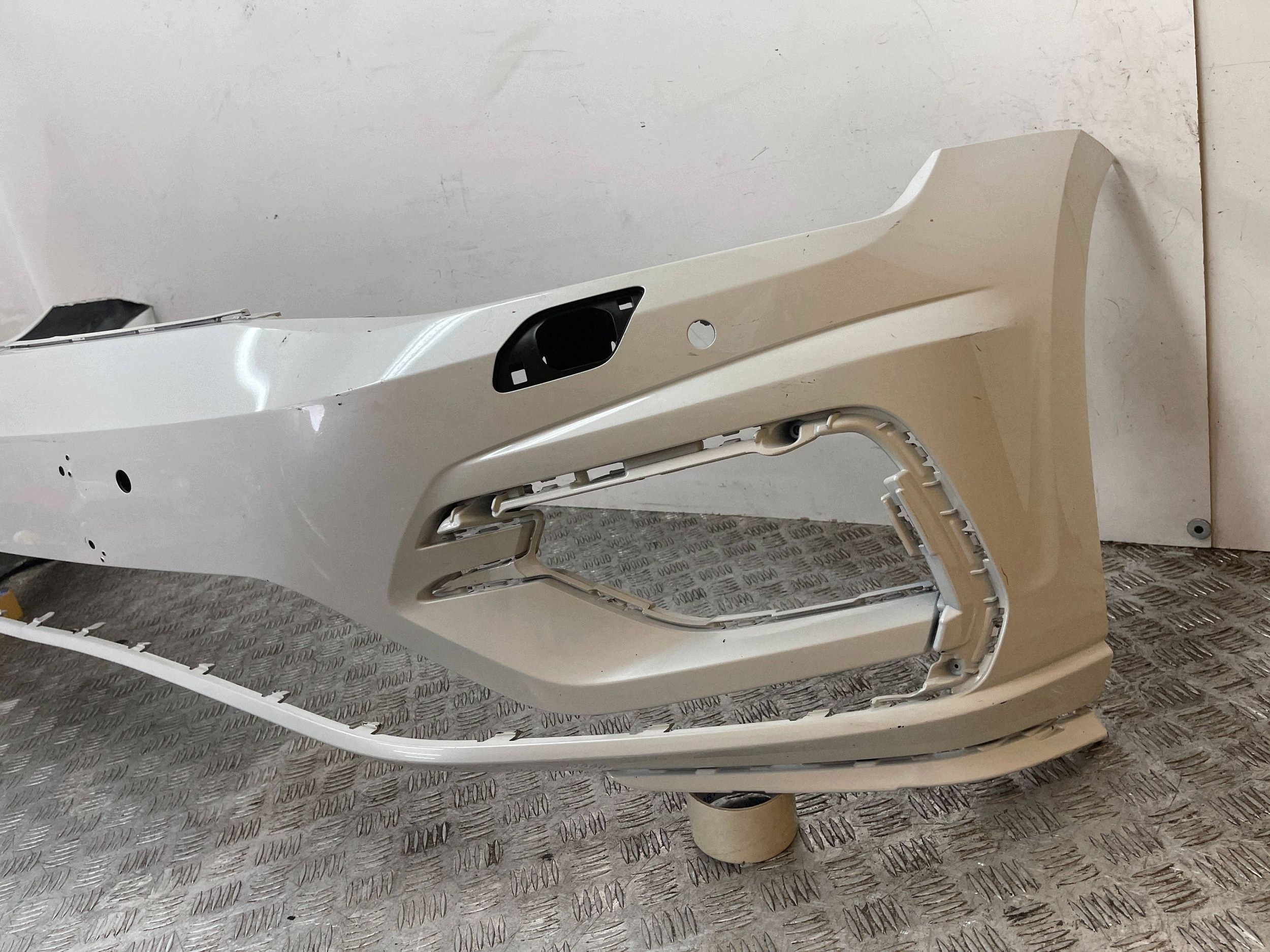 front bumper front VOLKSWAGEN GOLF VII 7 LIFT 17- R-LINE PDC washers