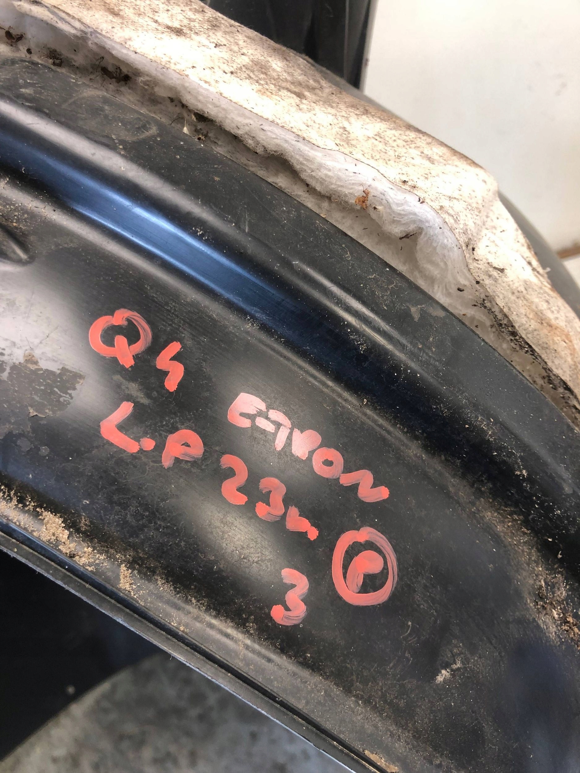 mudguard left front AUDI Q4 E-TRON 89A821171B