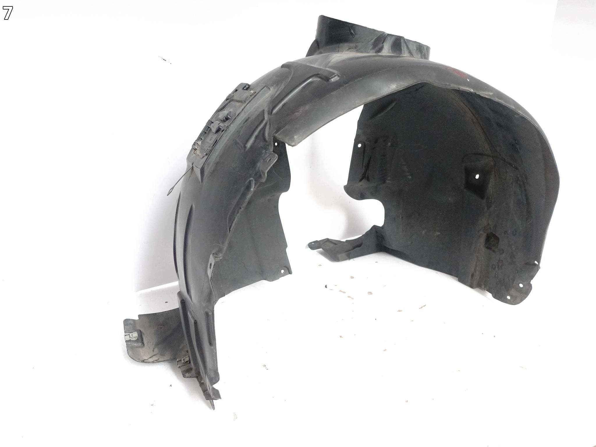 MERCEDES GLA X156 AMG 13-19 mudguard cover WNEKI wheels left front
