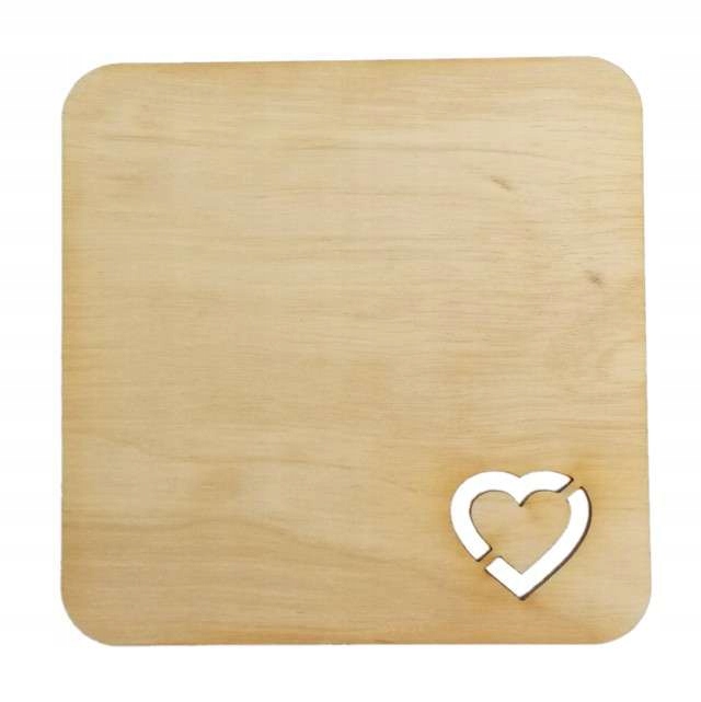 

drewniana podkładka pod napoje serce decoupage