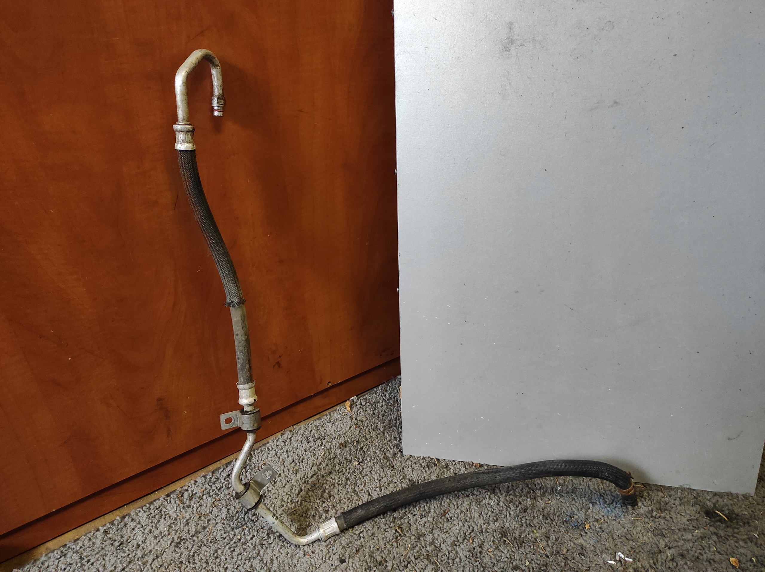 SCHLAUCH ROHR DER LENKUNG RENAULT TRAFIC 497254803R