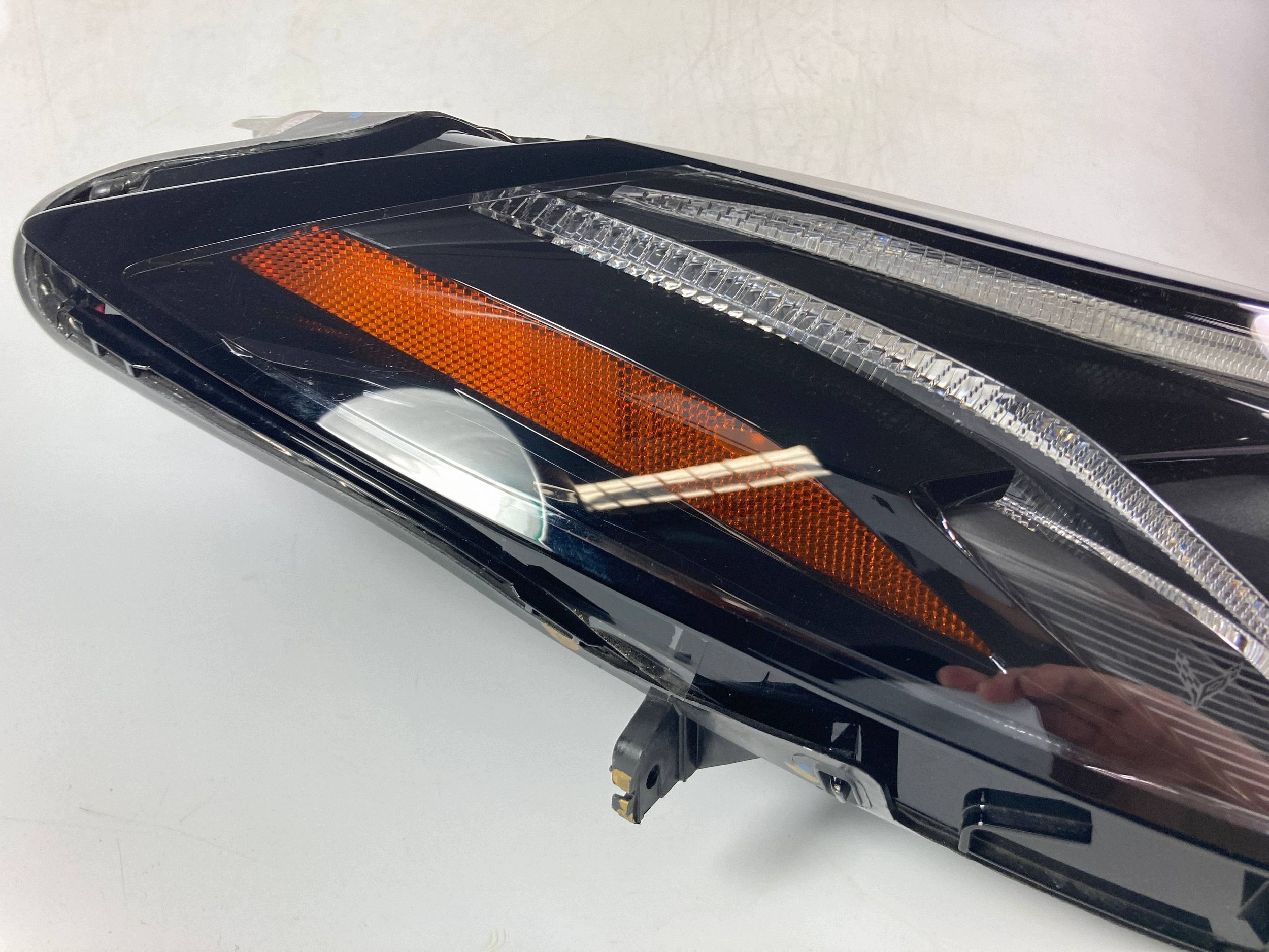 Chevrolet Corvette C8 reflektor light front right FULL LED 2020-26 OEM