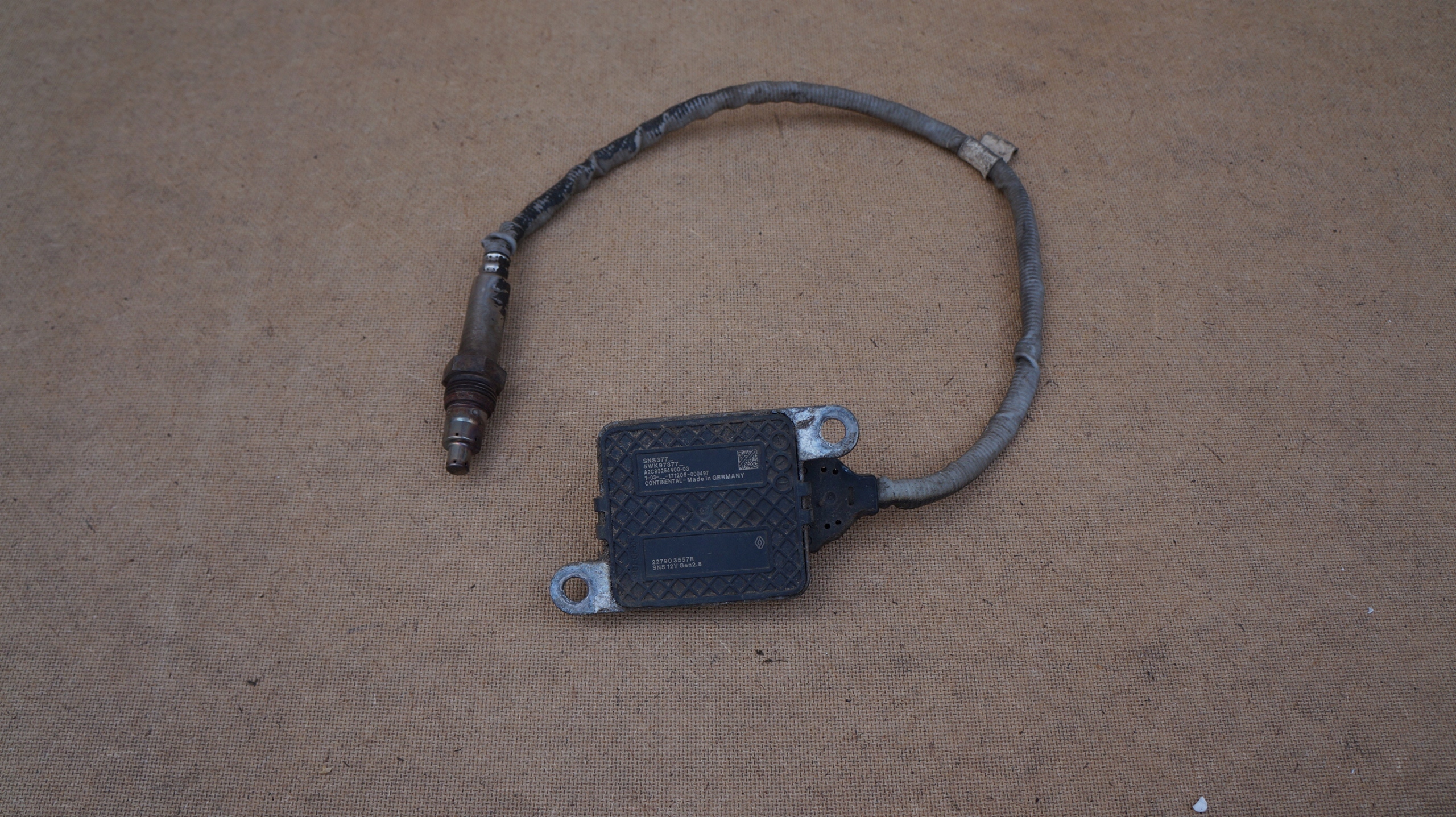 RENAULT MASTER III VIVARO B 2.3 DCI SONDA LAMBDA NOX 227903557R Producent części Renault OE