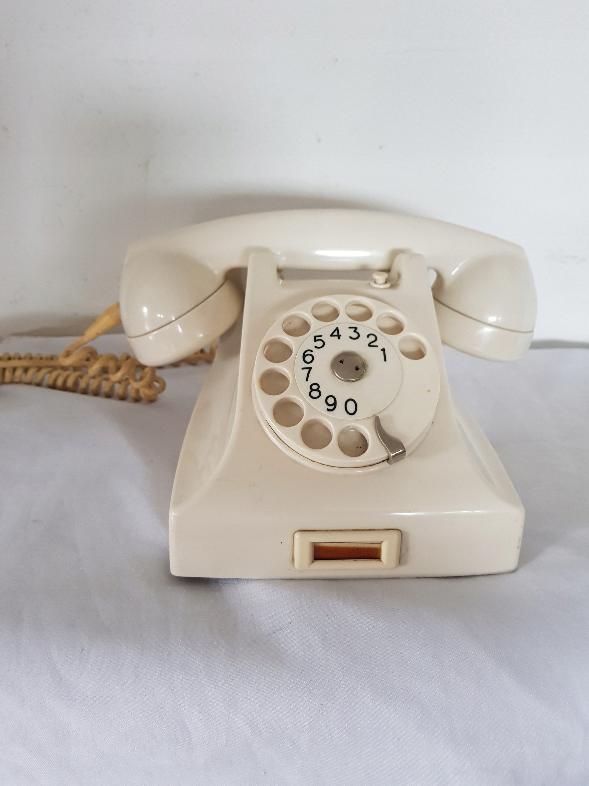 Телефон из бакелита Ericsson