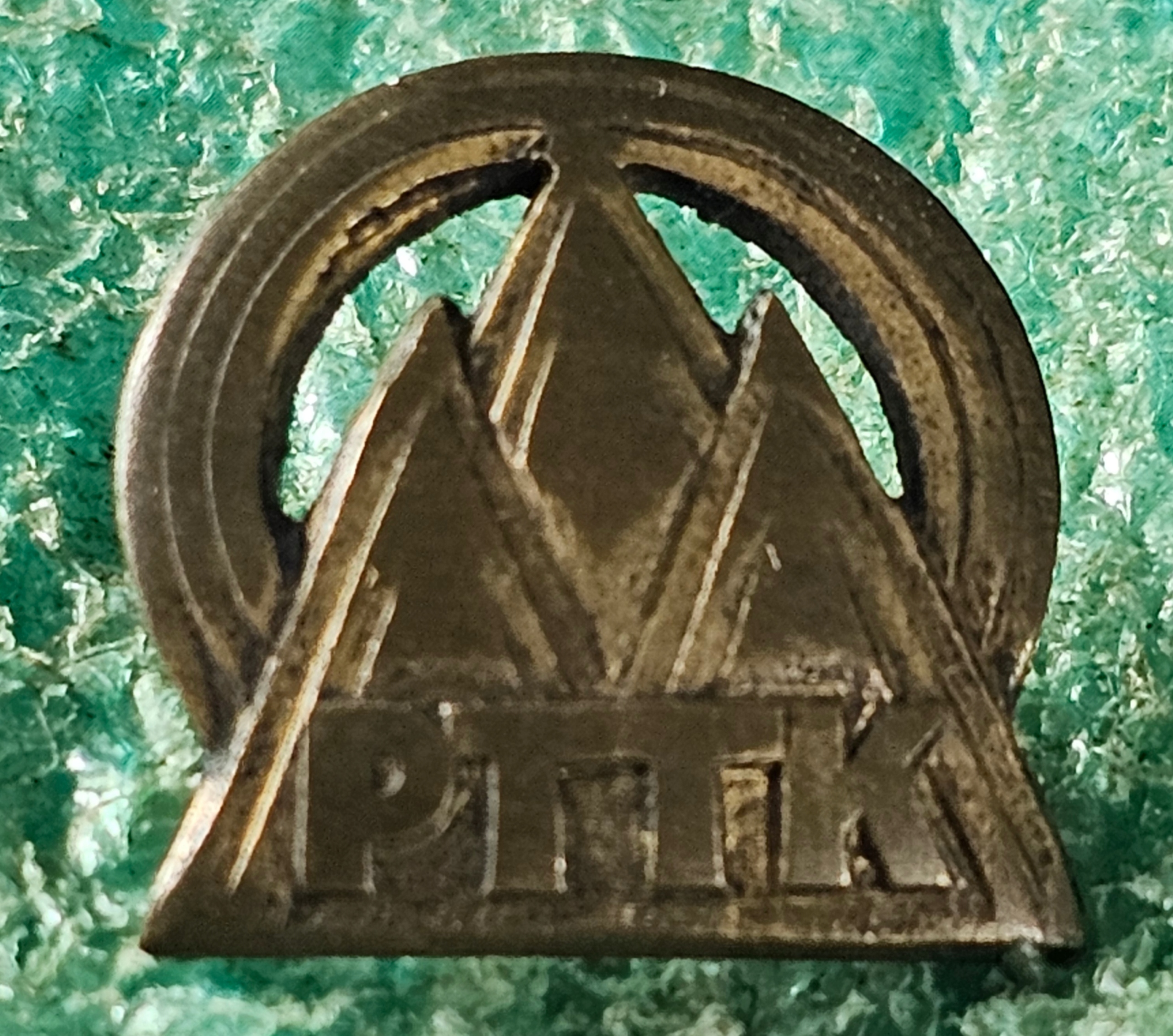 STARA ODZNAKA TURYSTYKI GÓRSKIEJ - NUMEROWANA