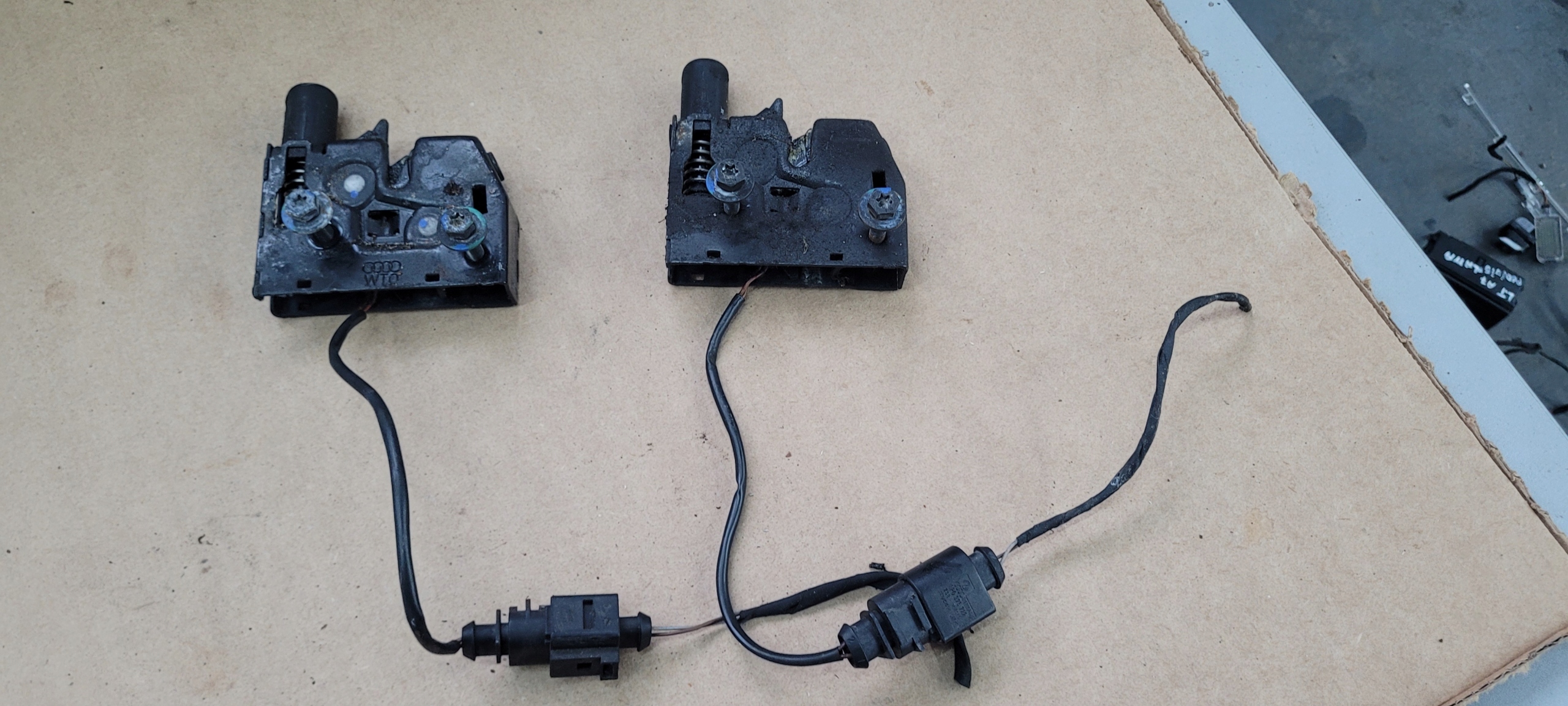 A7g ЗАМОК КАПОТА PRZODg0823509c A6 C7g