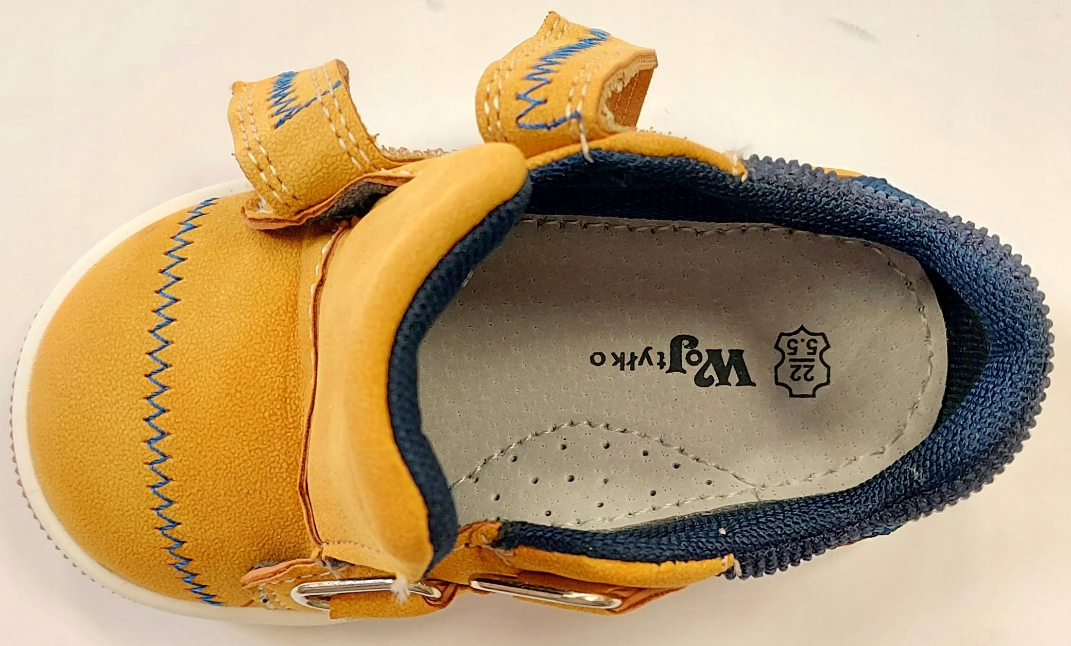 WOJTYŁKO PÓŁBUTY TRZEWIKI SPORTOWE CAMEL RZEPY R 28 W 17,50 CM Bohater brak