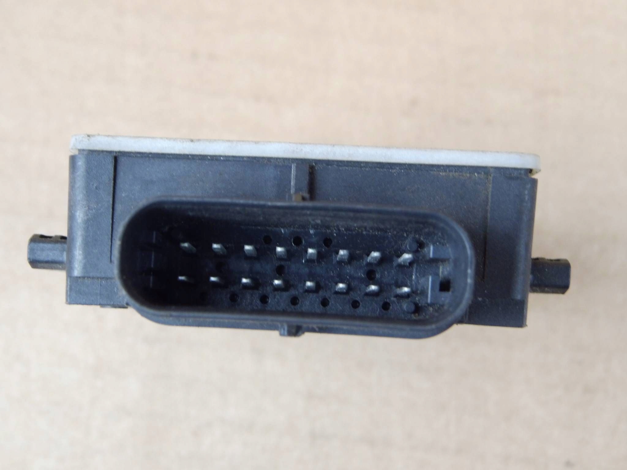 BMW module radar sensor sensor asystent changes supports ruchu DISTRONIC 6888093