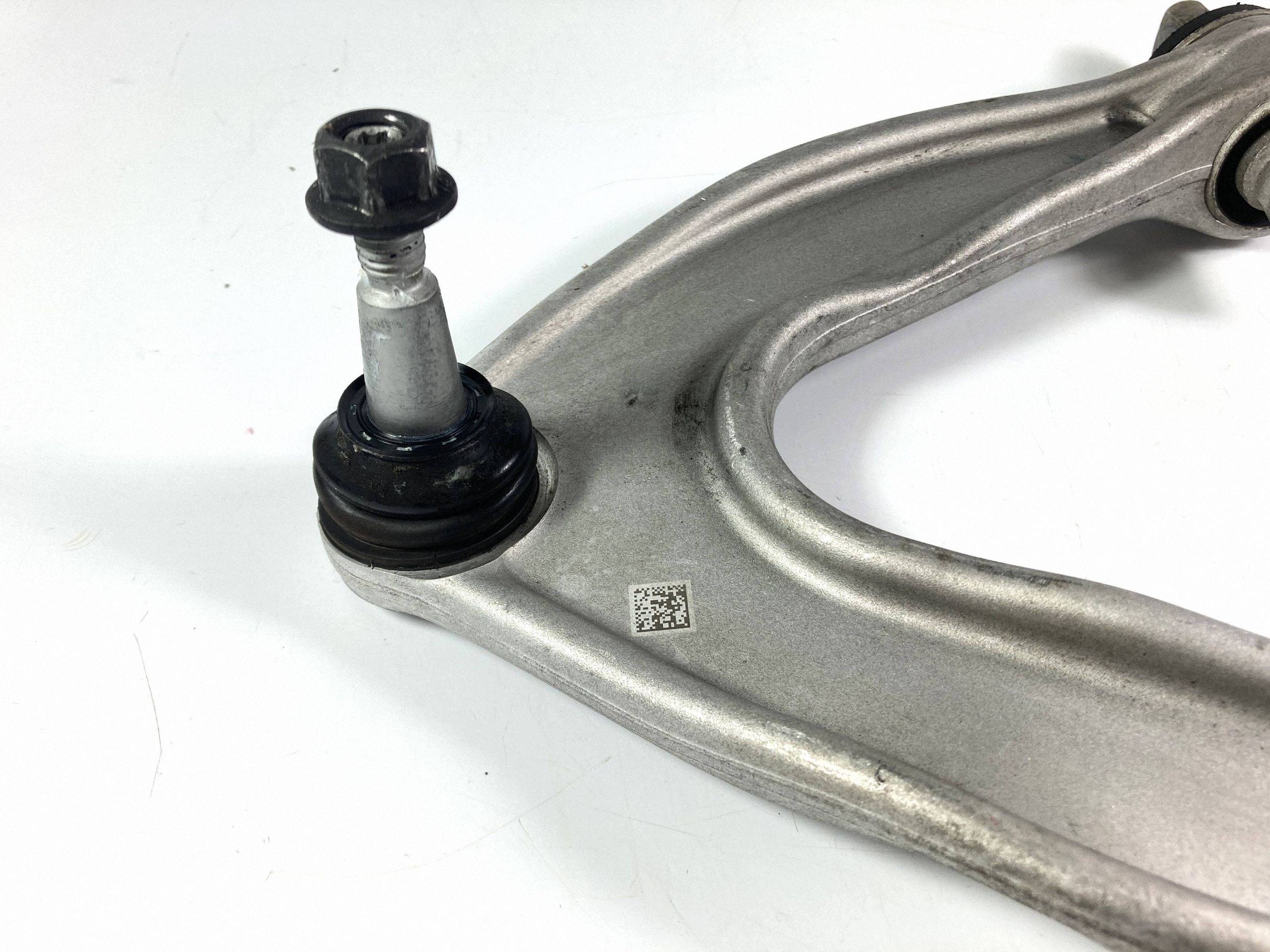 Chevrolet Corvette C8 2021-2024 arm upper rear left
