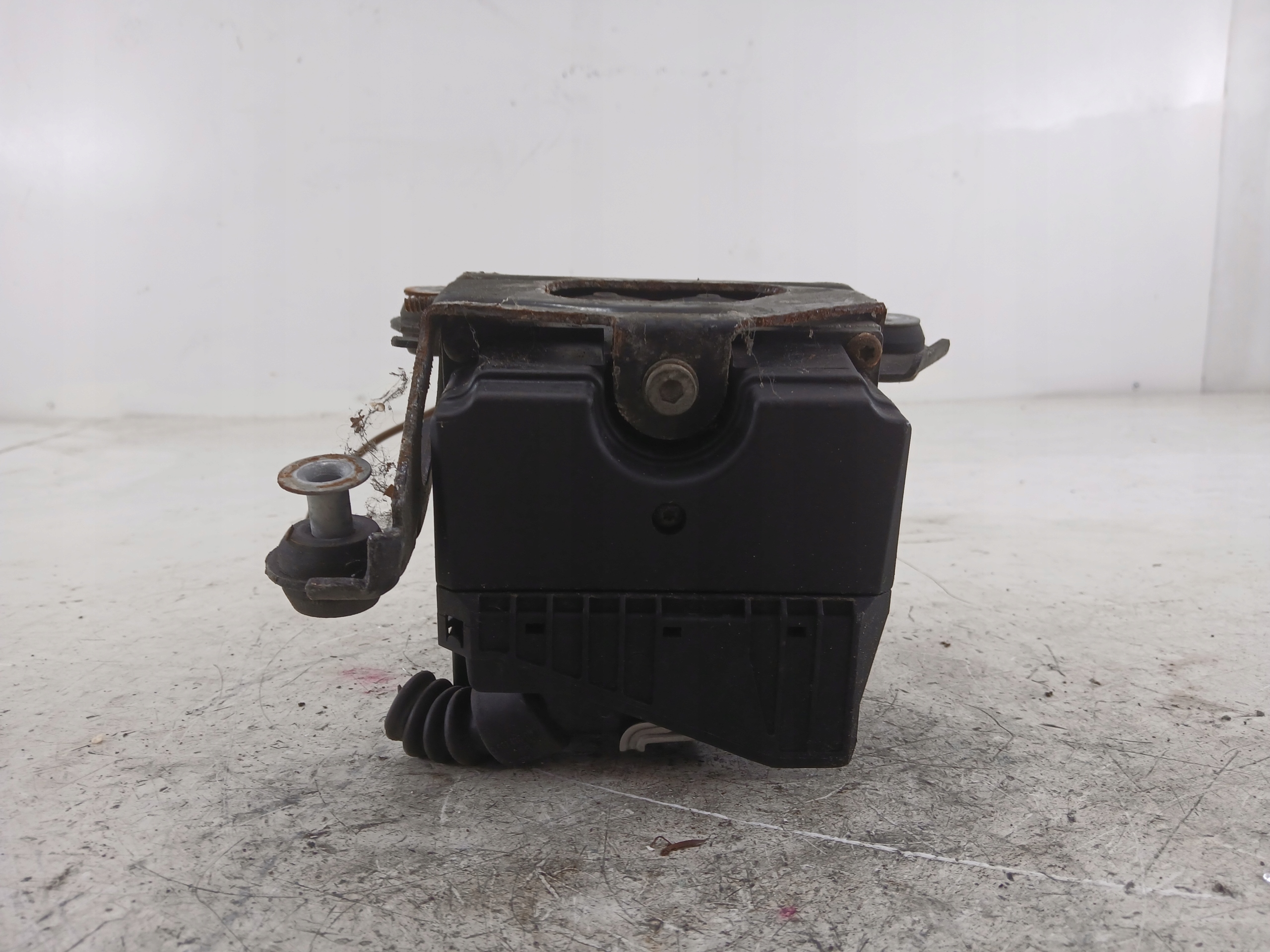AUDI A4 B5 Servo frein ABS 8D0614111