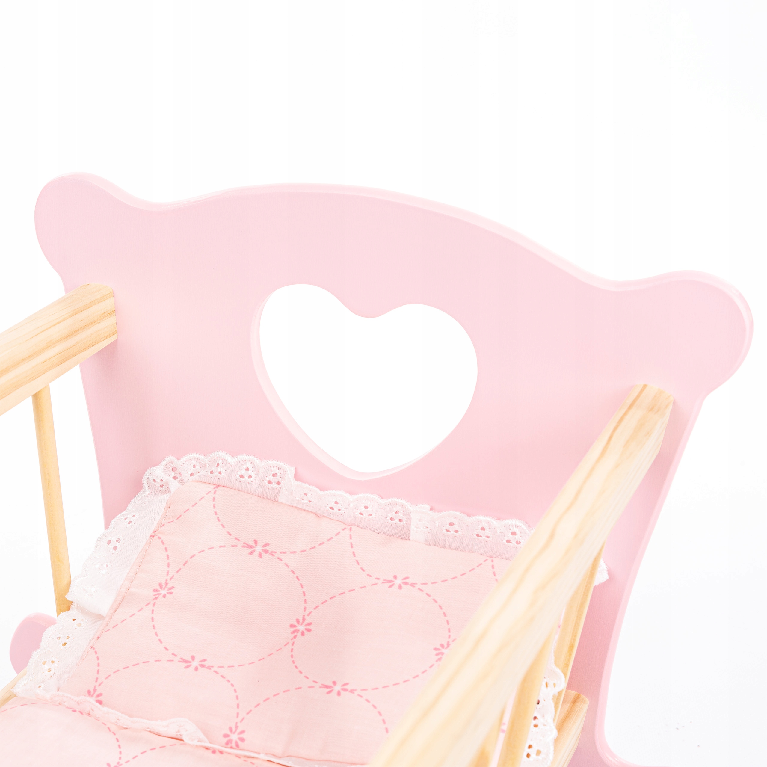DREVENÁ KOLÍSKA POSTIEĽKA PRE BÁBIKU 51,5 cm KINDERPLAY + POSTEĽNOSŤ Šírka produktu 51,5 cm