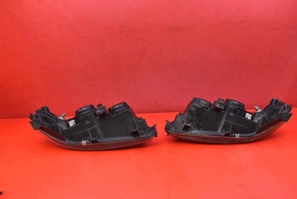 head lights front front KOMPLET EU VOLVO V70 2 II 00-05