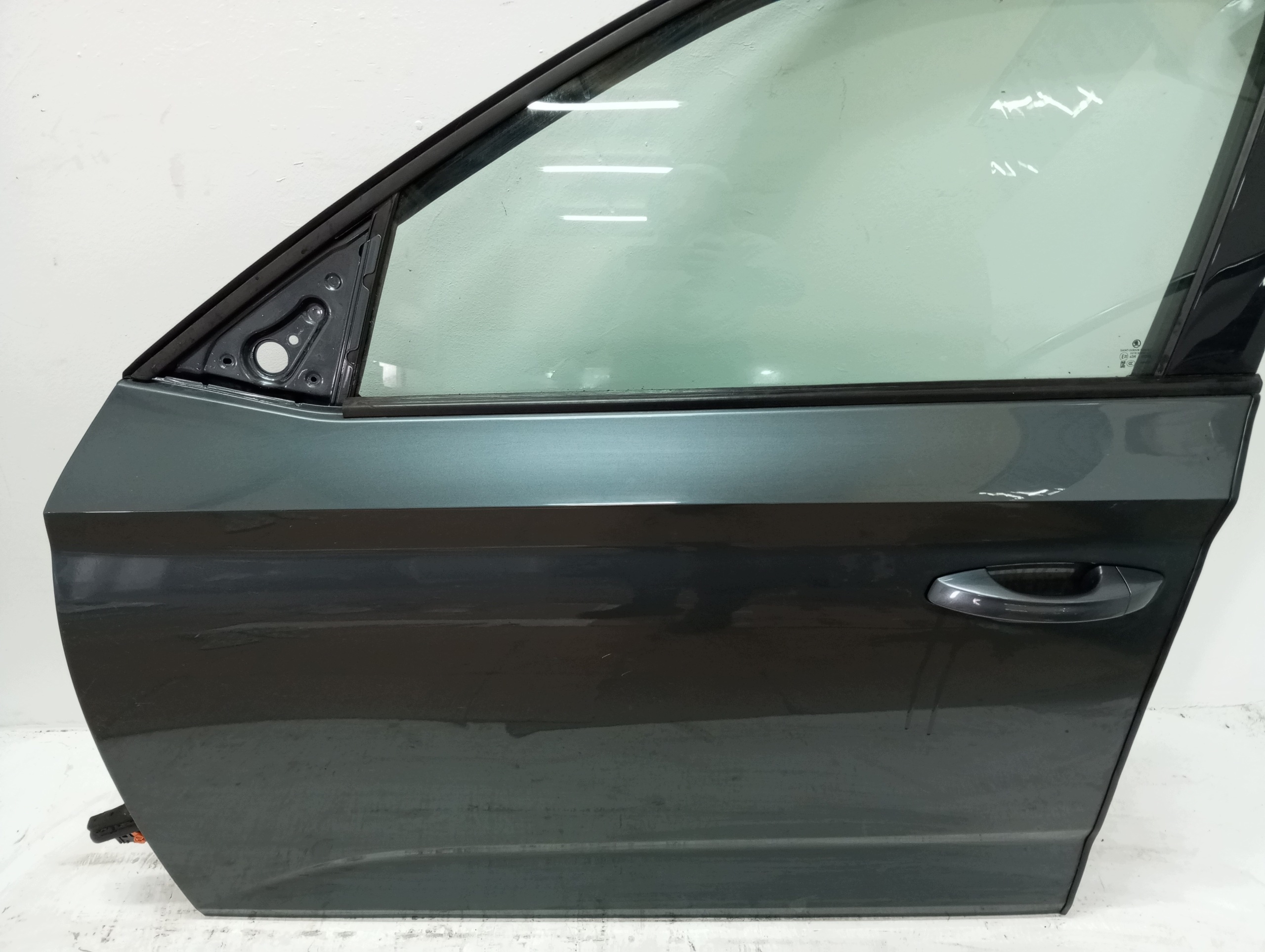 door left front SKODA KAMIQ 21R