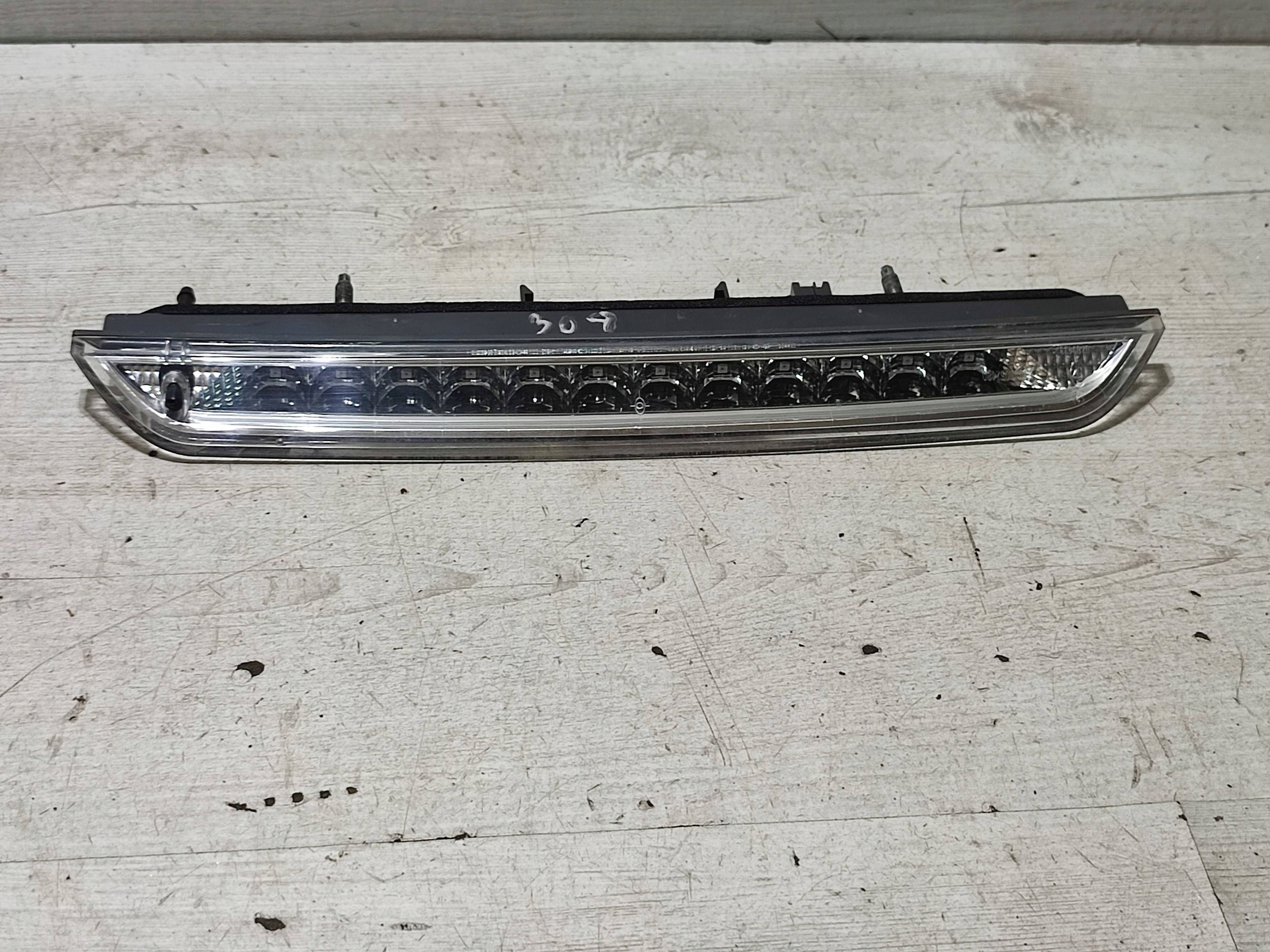 Peugeot 308 2019 Trzecie light stop