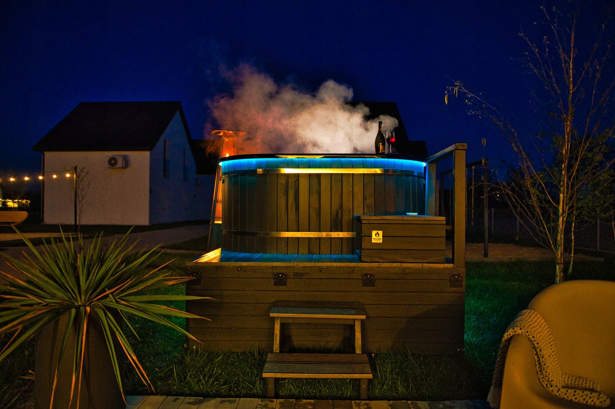 Jacuzzi BALIA ogrodowa z ogrzewaniem elektrycznym Producent inna