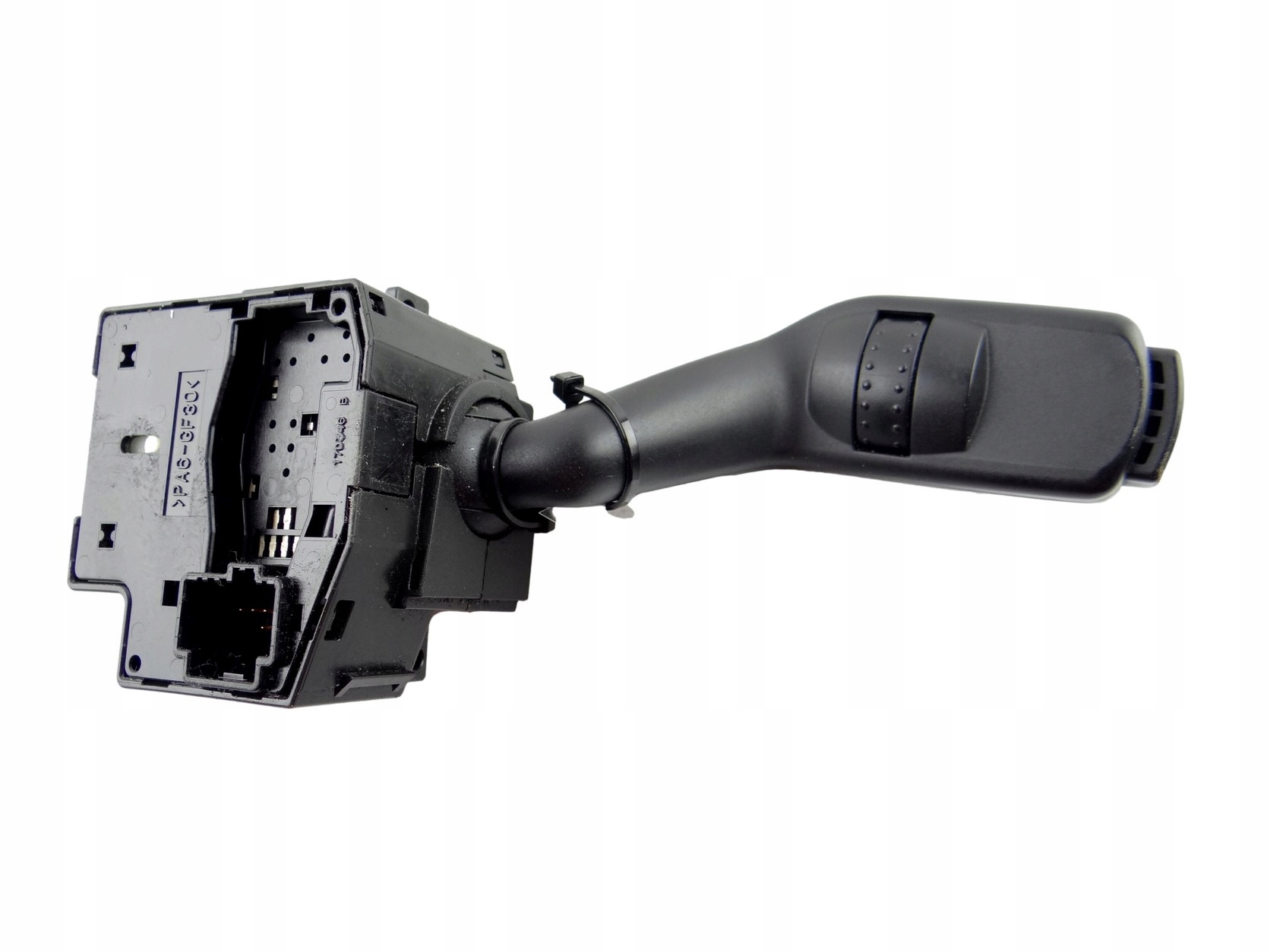 Bouton Indicateurs de direction FORD FOCUS 17D346 A