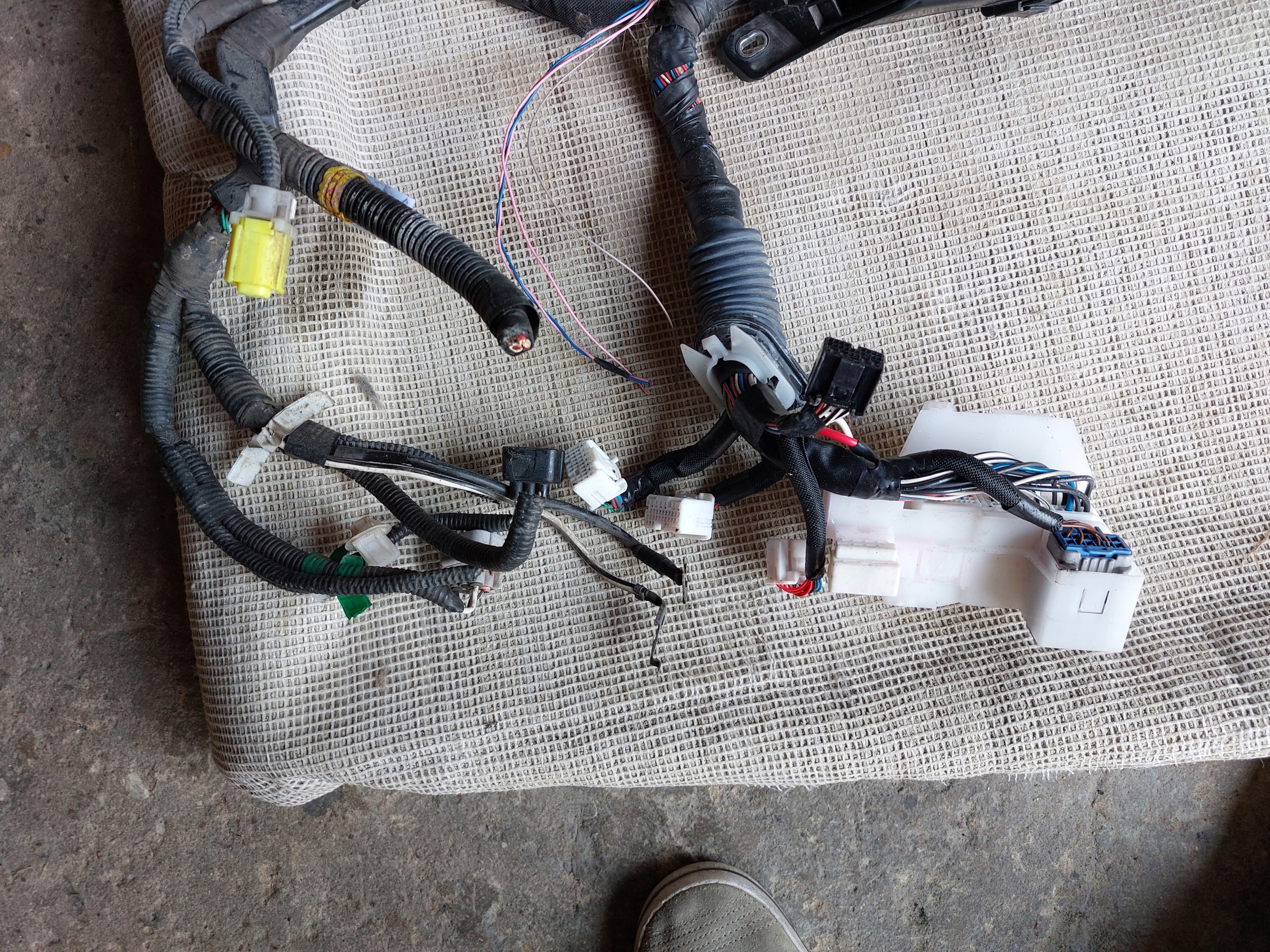 Module fusibles LEXUS RC F 5.0 B 15r