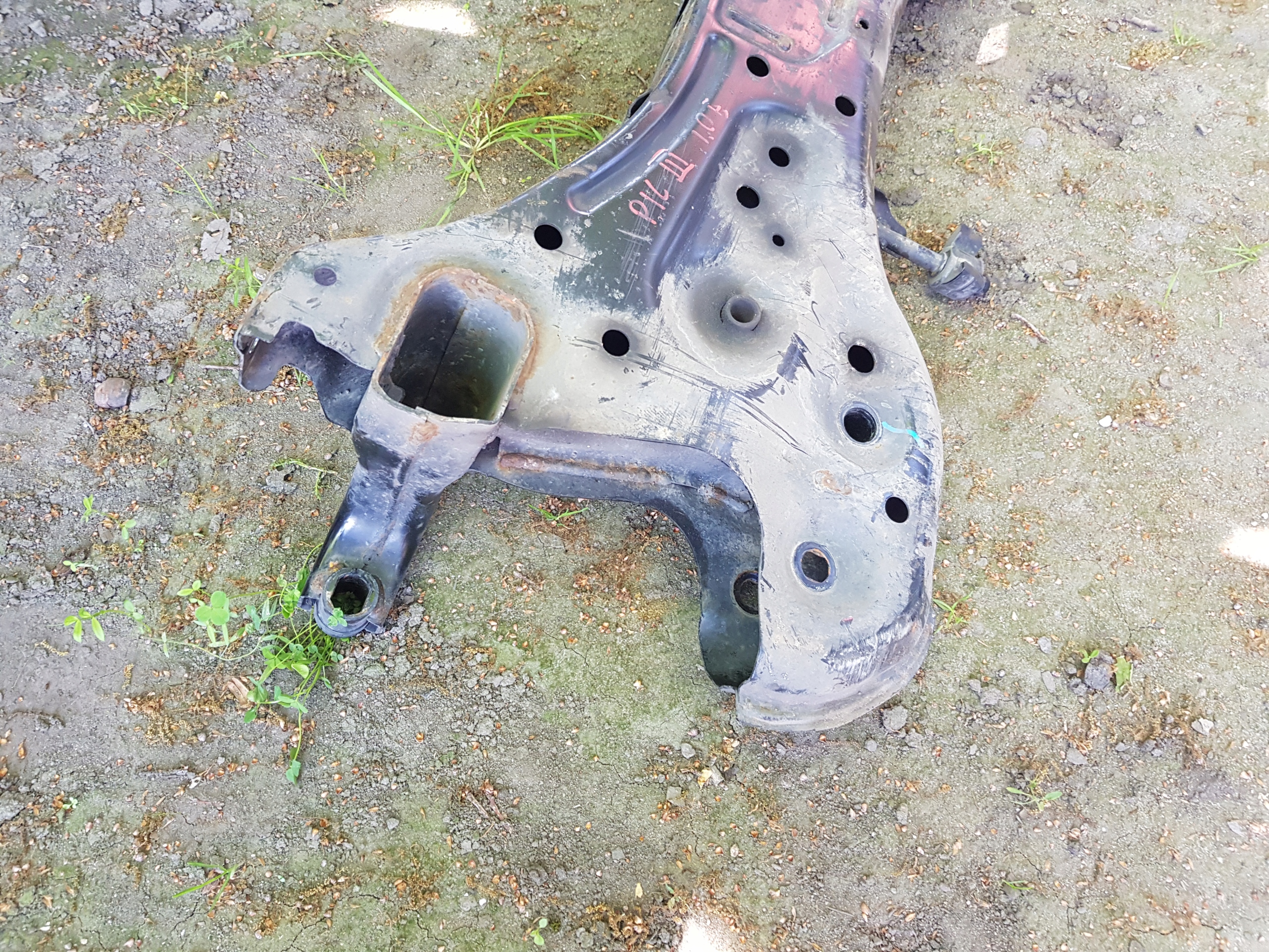 KIA PICANTO III 1,0 axle beam subframe TRAWERS front 17