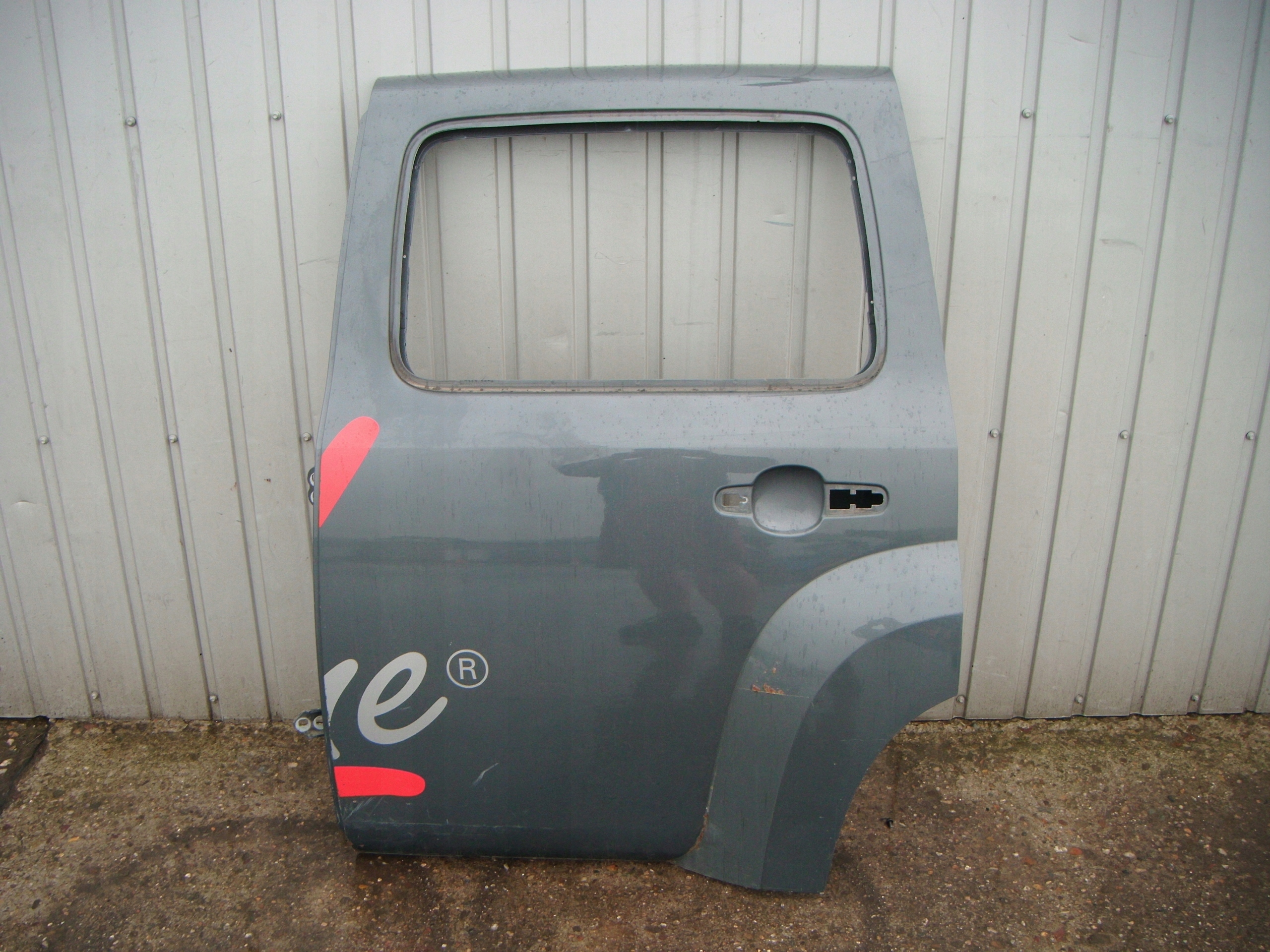 CHEVROLET HHR DRZWI LEWY TYŁ