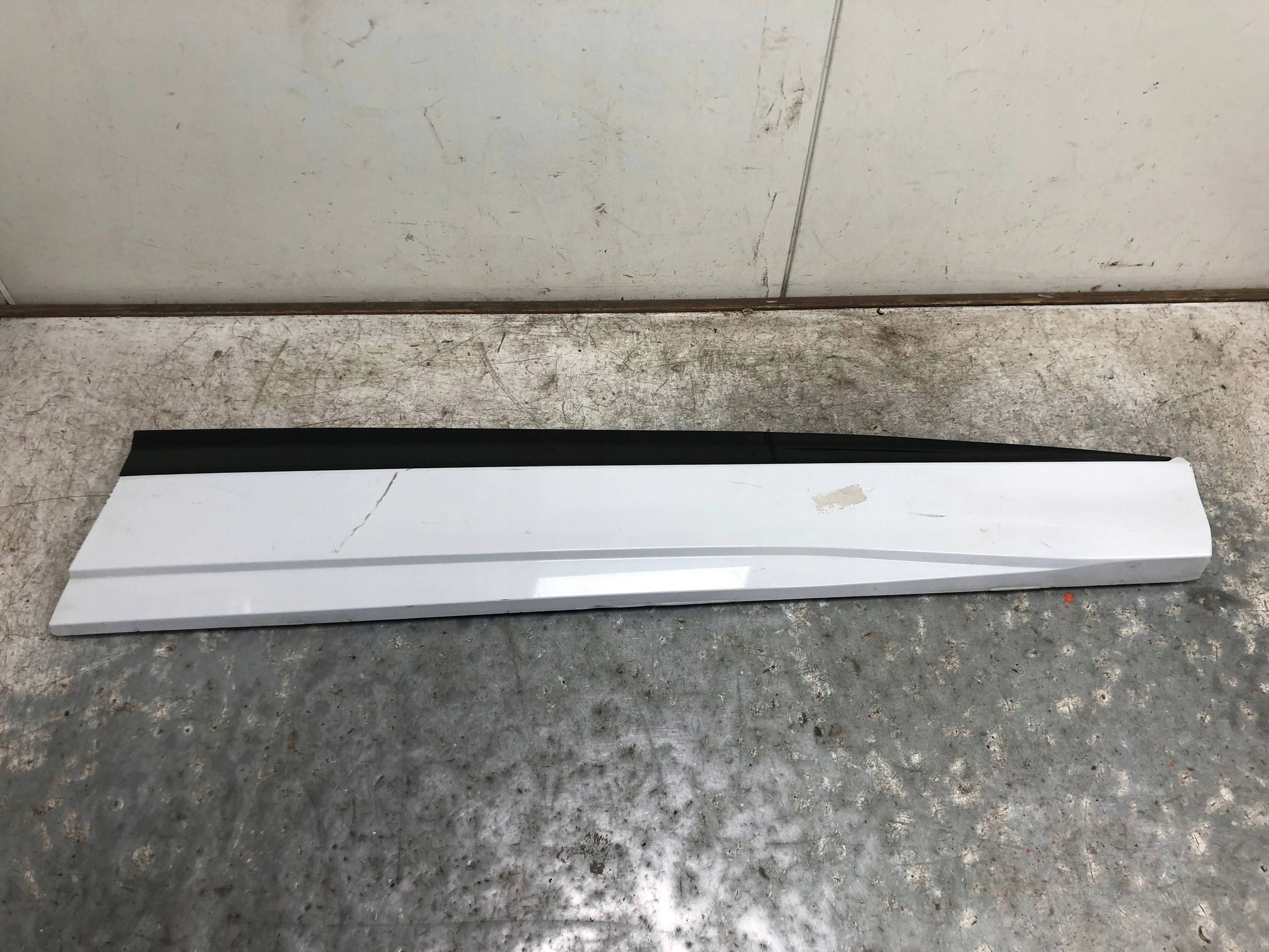 moulding door right front AUDI Q4 E-TRON 89A853960B