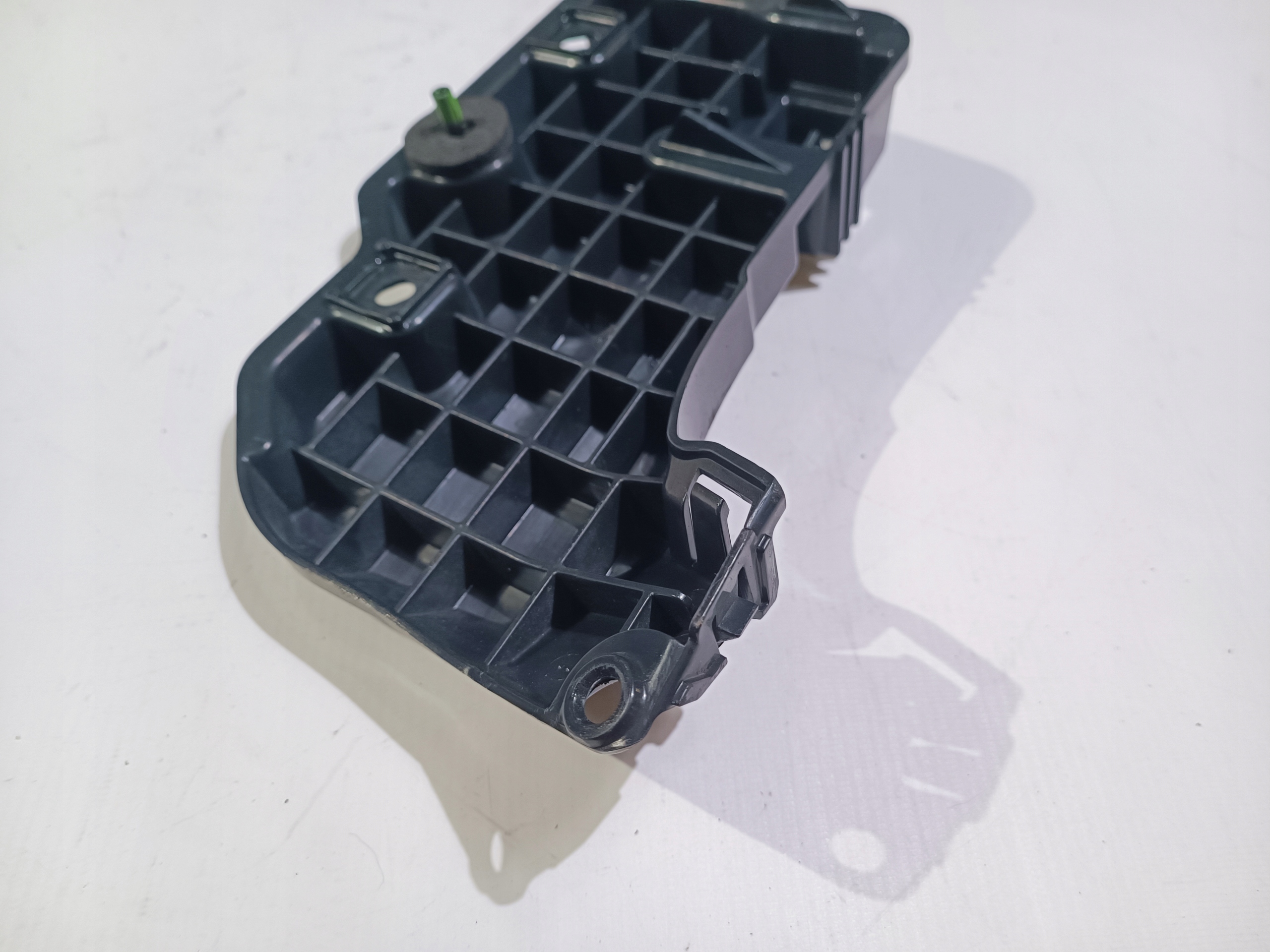 support holder of a bumper rear part rear left Ford Mustang V 2013-2014