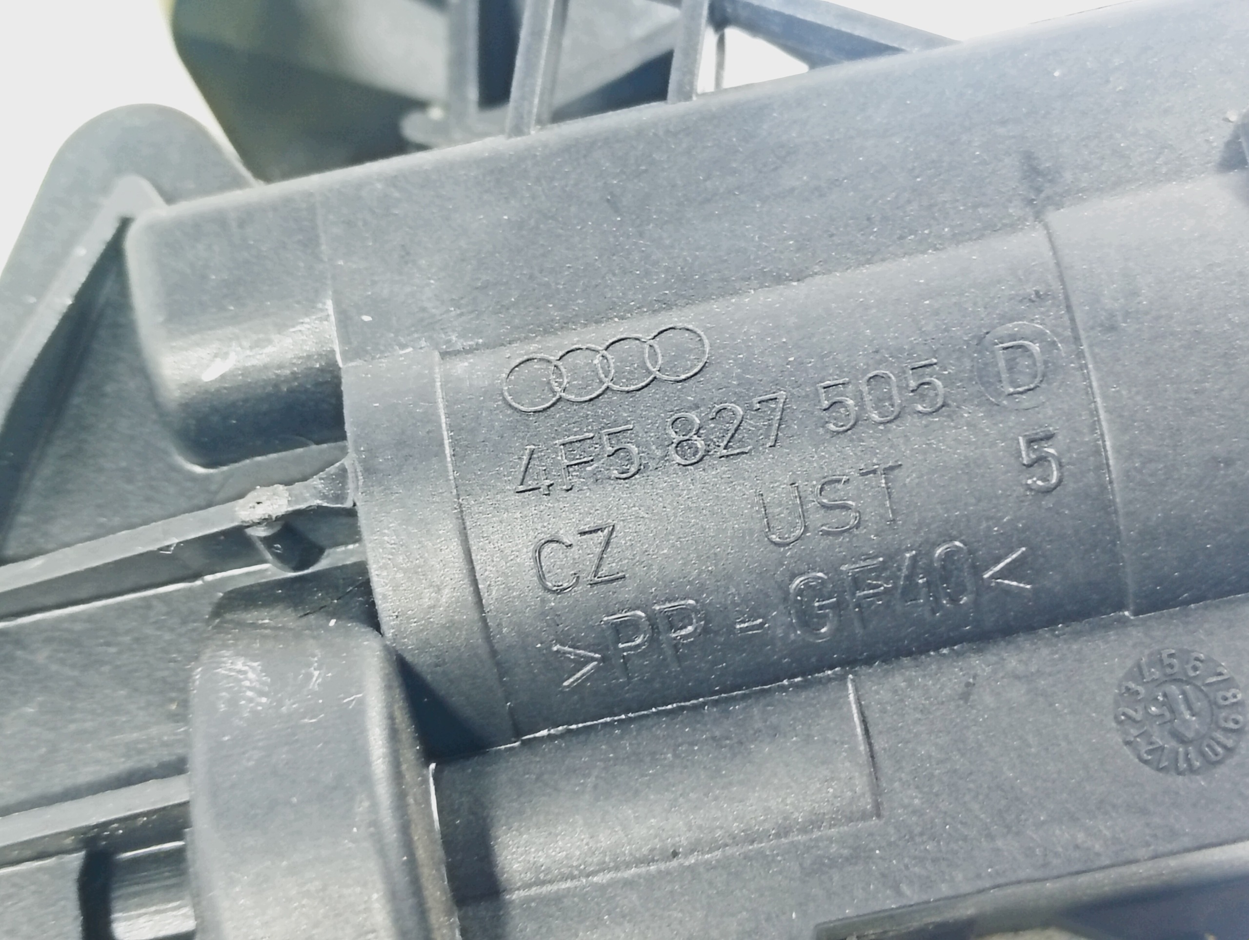lock bonnet boot OE 4F5827505D VW Passat B6 05-10