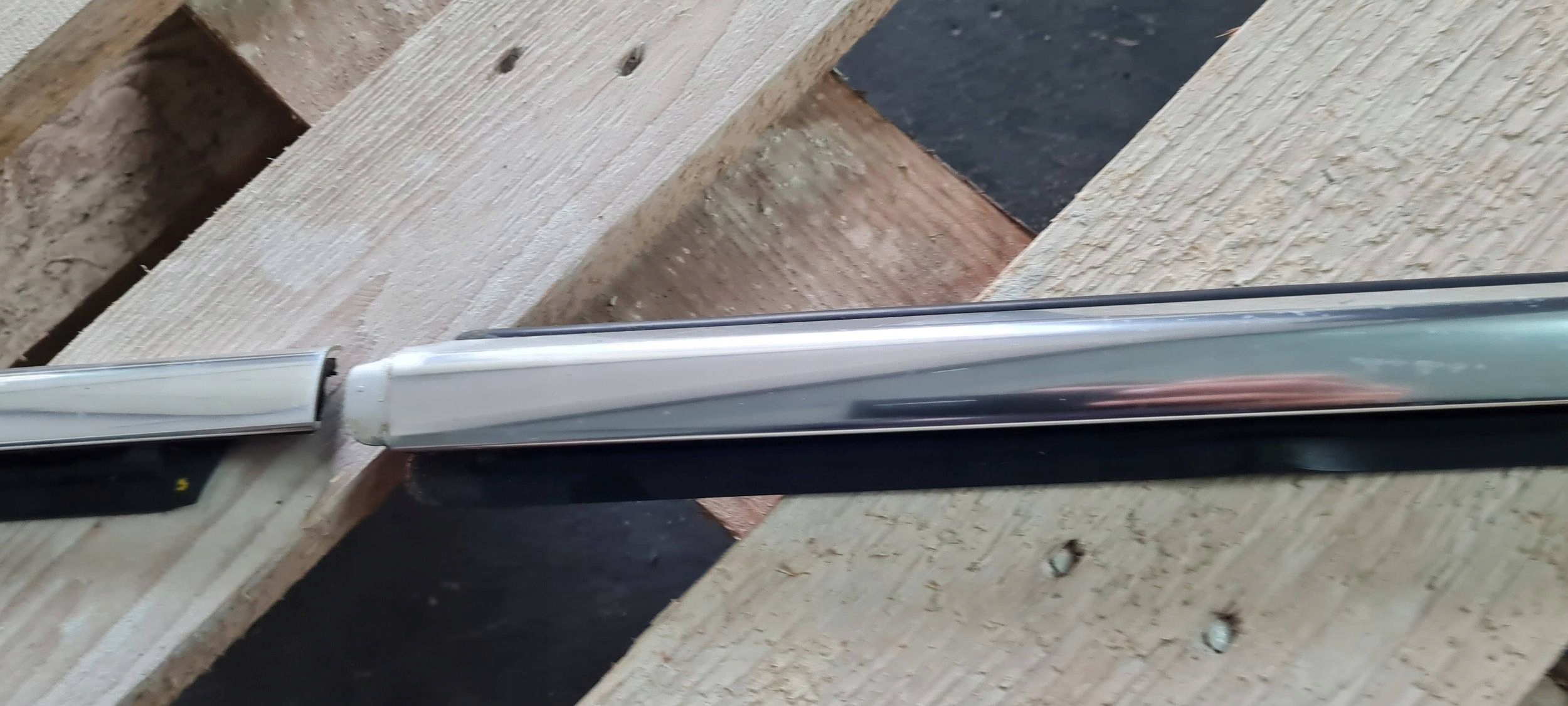 Maserati Quattroporte VI moulding dust CHROM left left front