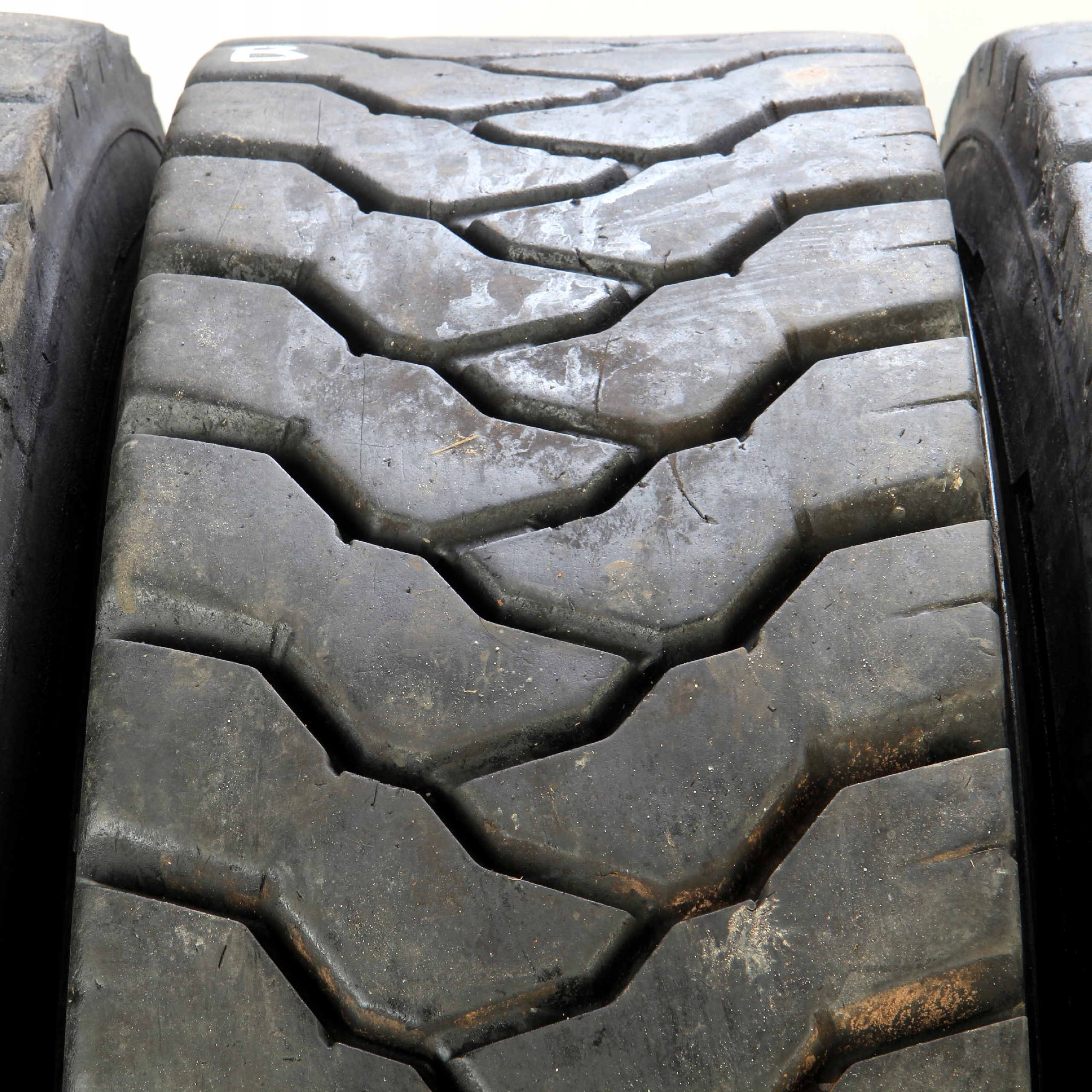 295/80R22,5 CONTINENTAL CONTI CROSSTRAC HD3 KOMPLET OPONY NAPĘDOWE (TK326A) Szerokość opony 295 mm