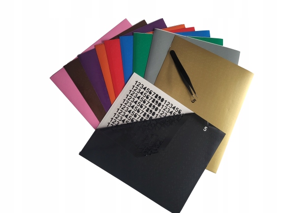 NAKLEJKA CYFRY SAMOPRZYLEPNE 1 cm NAKLEJKI Z FOLII CZARNY Z POŁYSKIEM Zawiera baterie nie