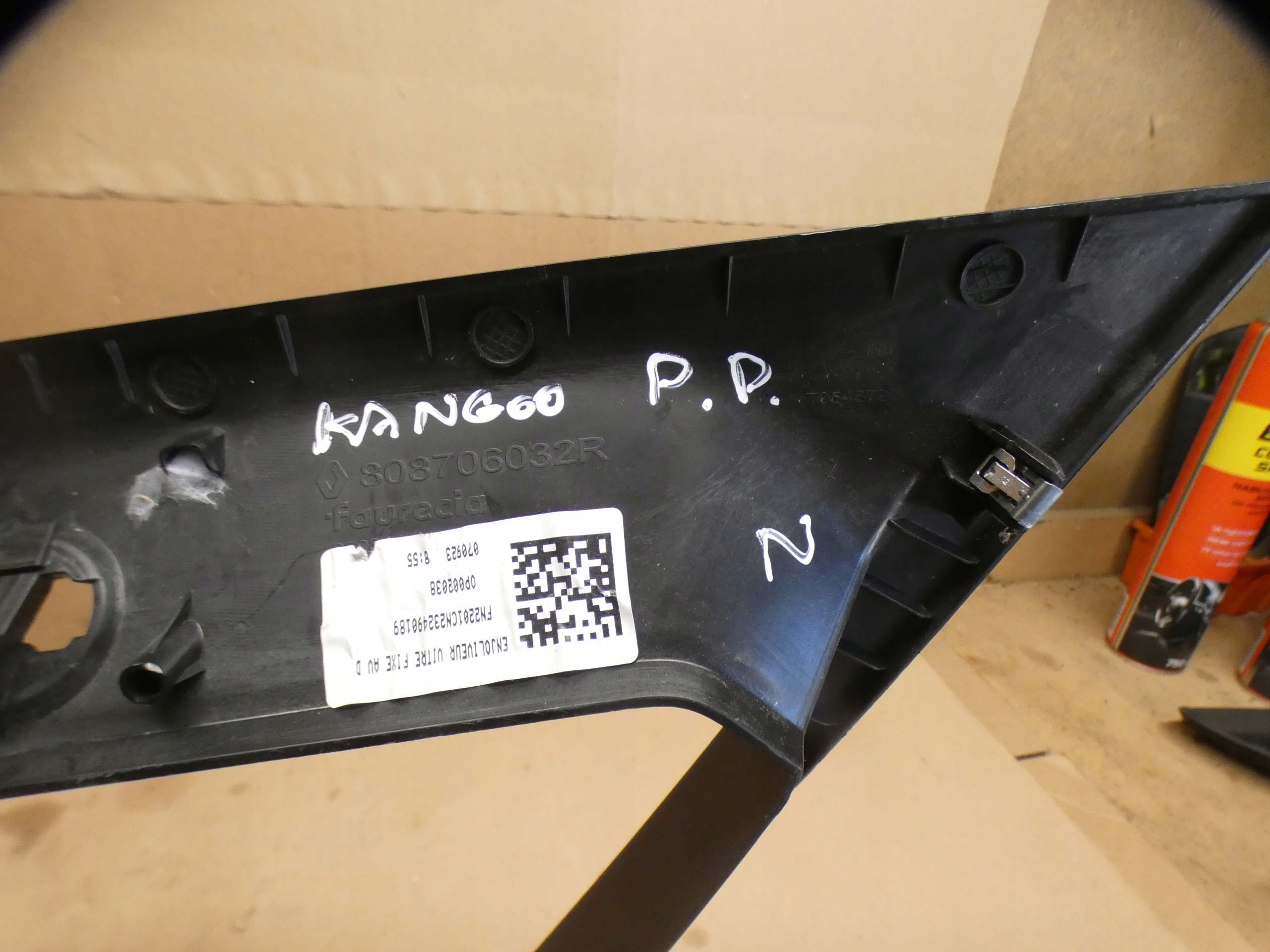 cover windows inner RENAULT KANGOO III IV 21- 808706032R