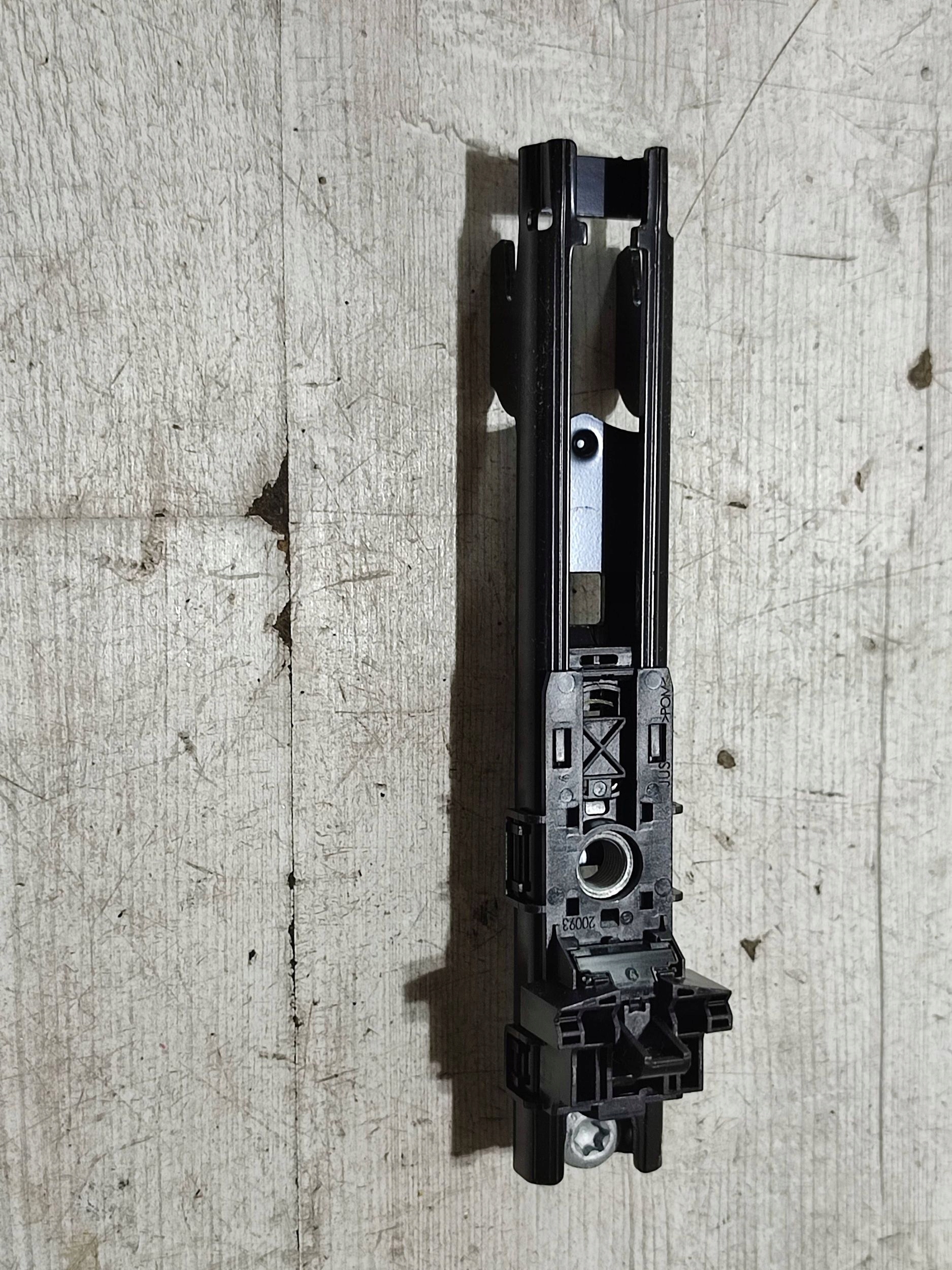 Mercedes-Benz GLK (X204) 2013 rail control supports safety