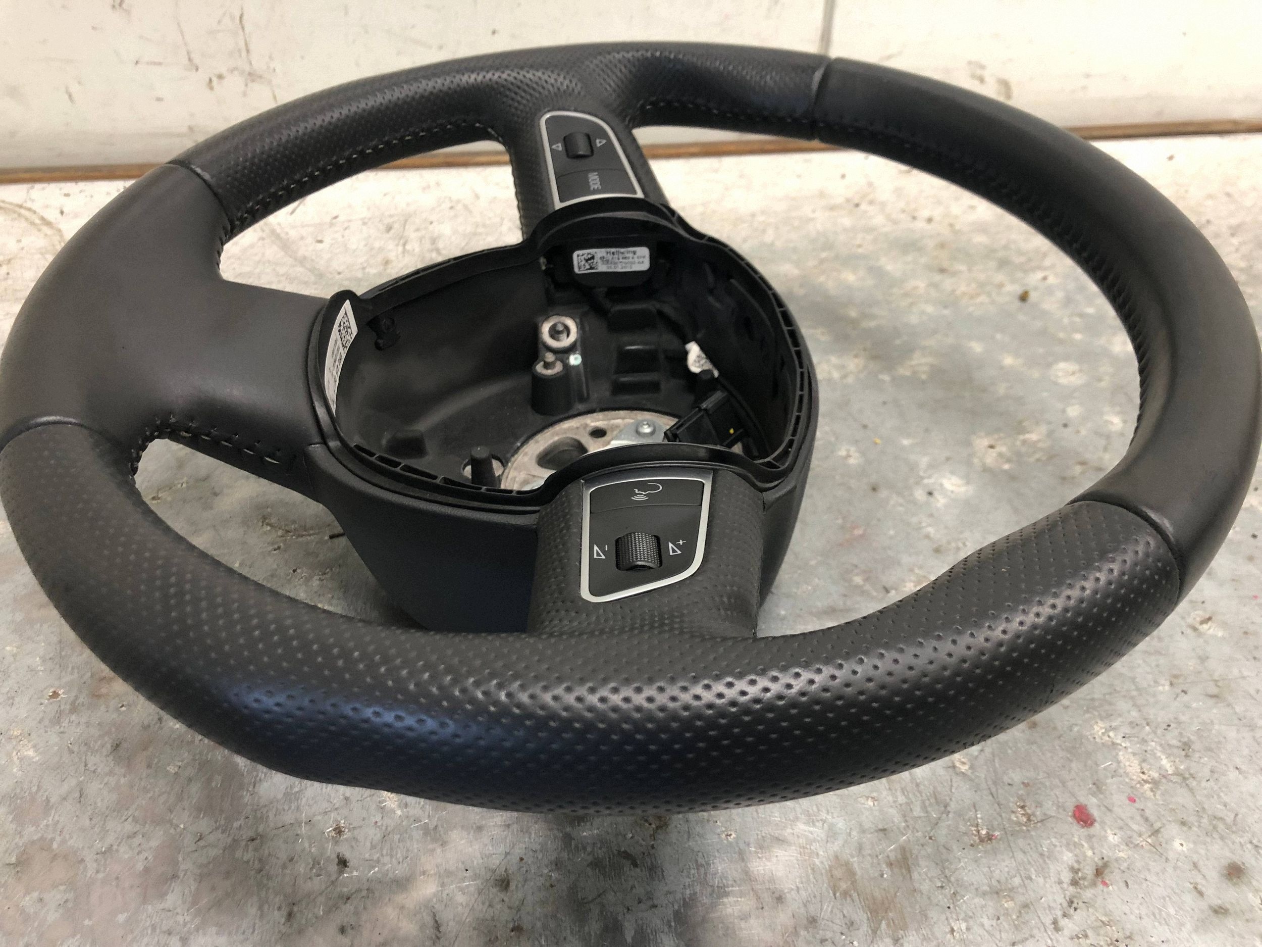 volant koža MULTIFUNKCJA AUDI A3 8P LIFT 8R0419091F
