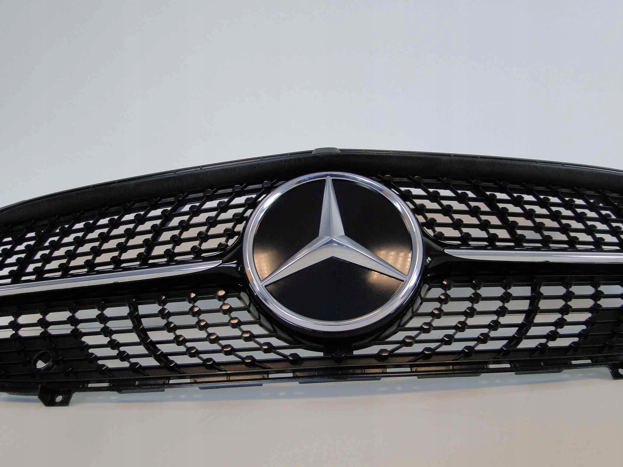 MERCEDES CLA 118 GRILL ATRAPA DIAMENT RADAR ORYG Producent części Mercedes-Benz OE