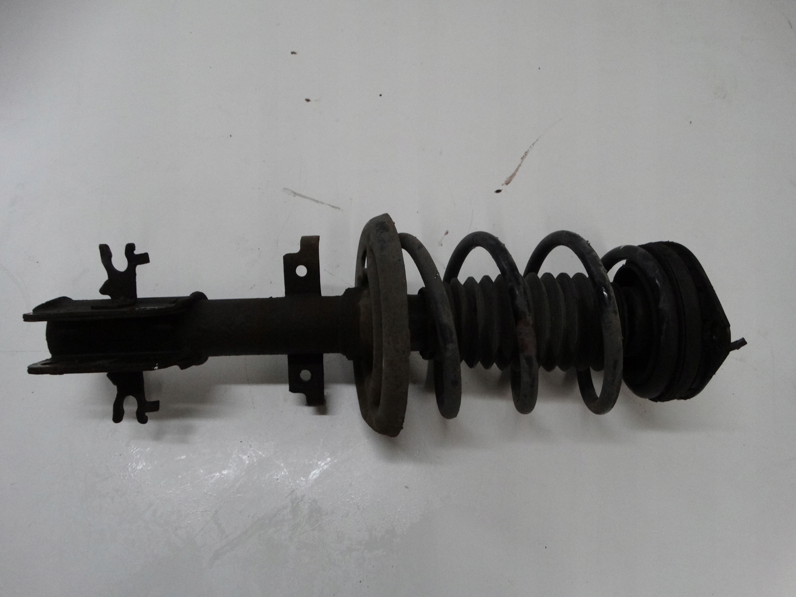 shock absorber left front RENAULT LAGUNA III Diesel