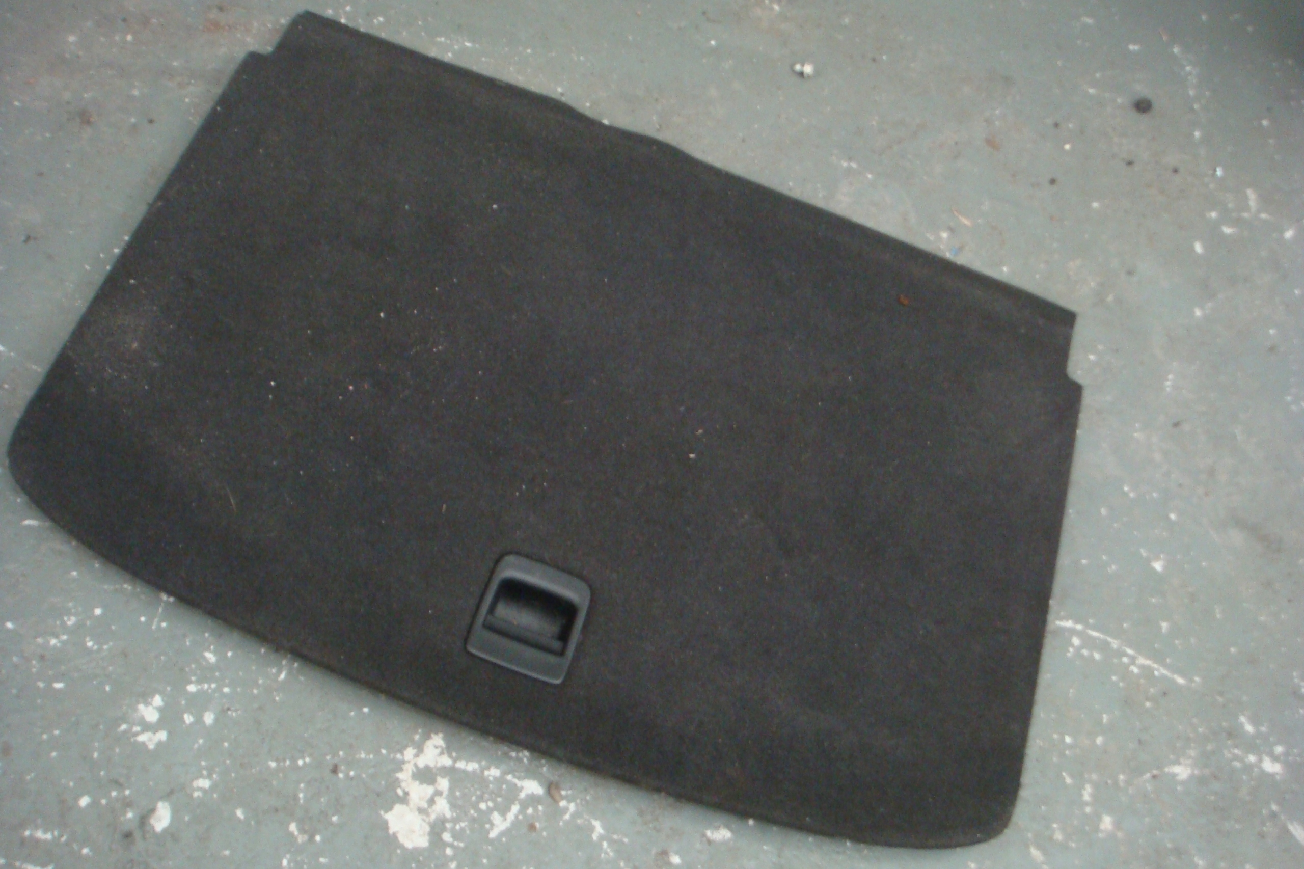 AUDI A1 8X полка подкладка багажника отделка