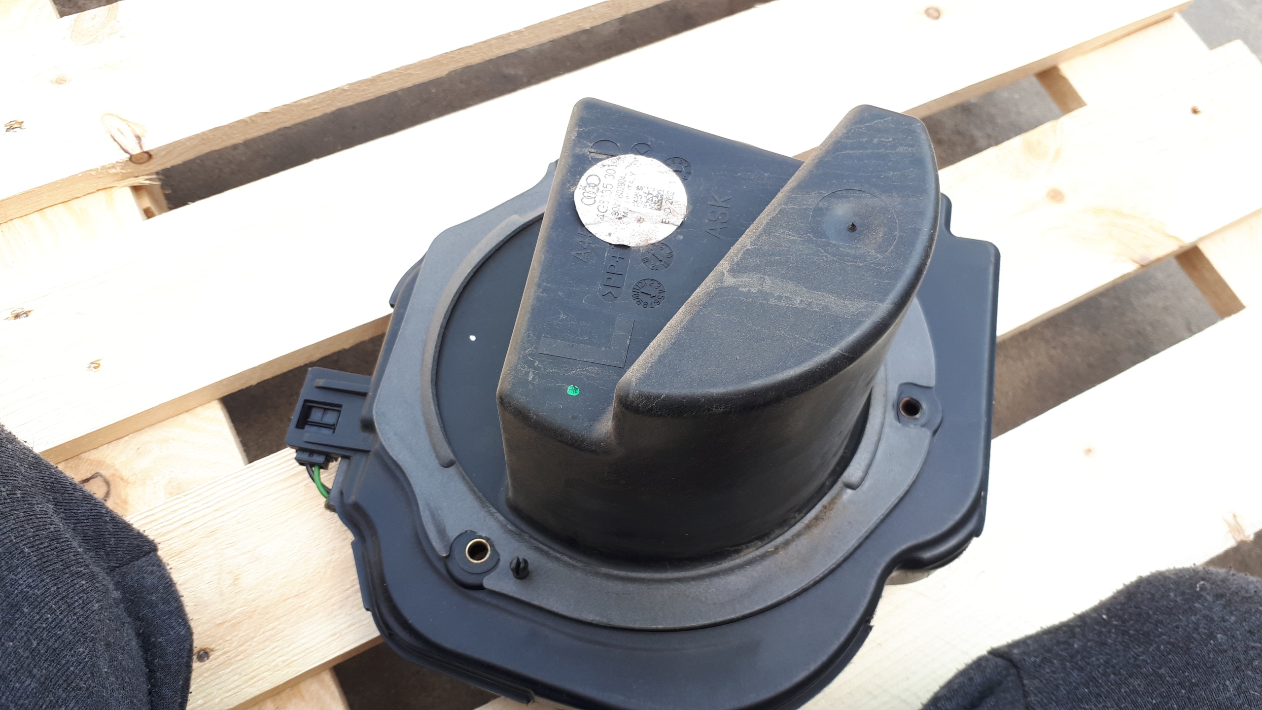 A7 4G S7 speaker left door bang OLUFSEN 4G8035301