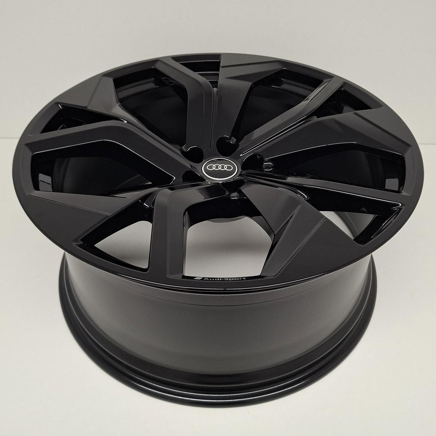 AUDI RS Q8 23"4M8601025AP discs aluminium