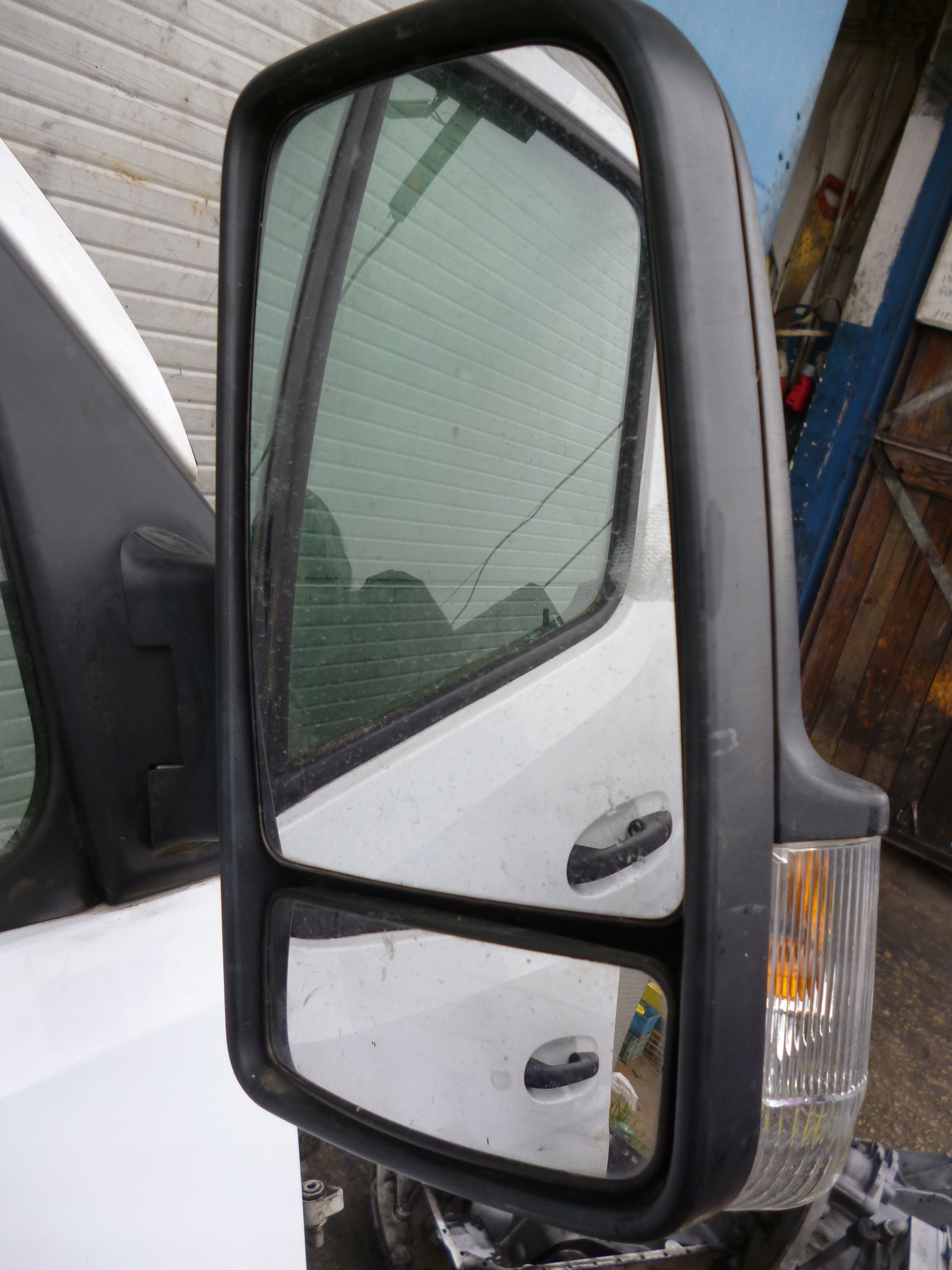 MERCEDES SPRINTER W907 W910 mirror right A9108100701