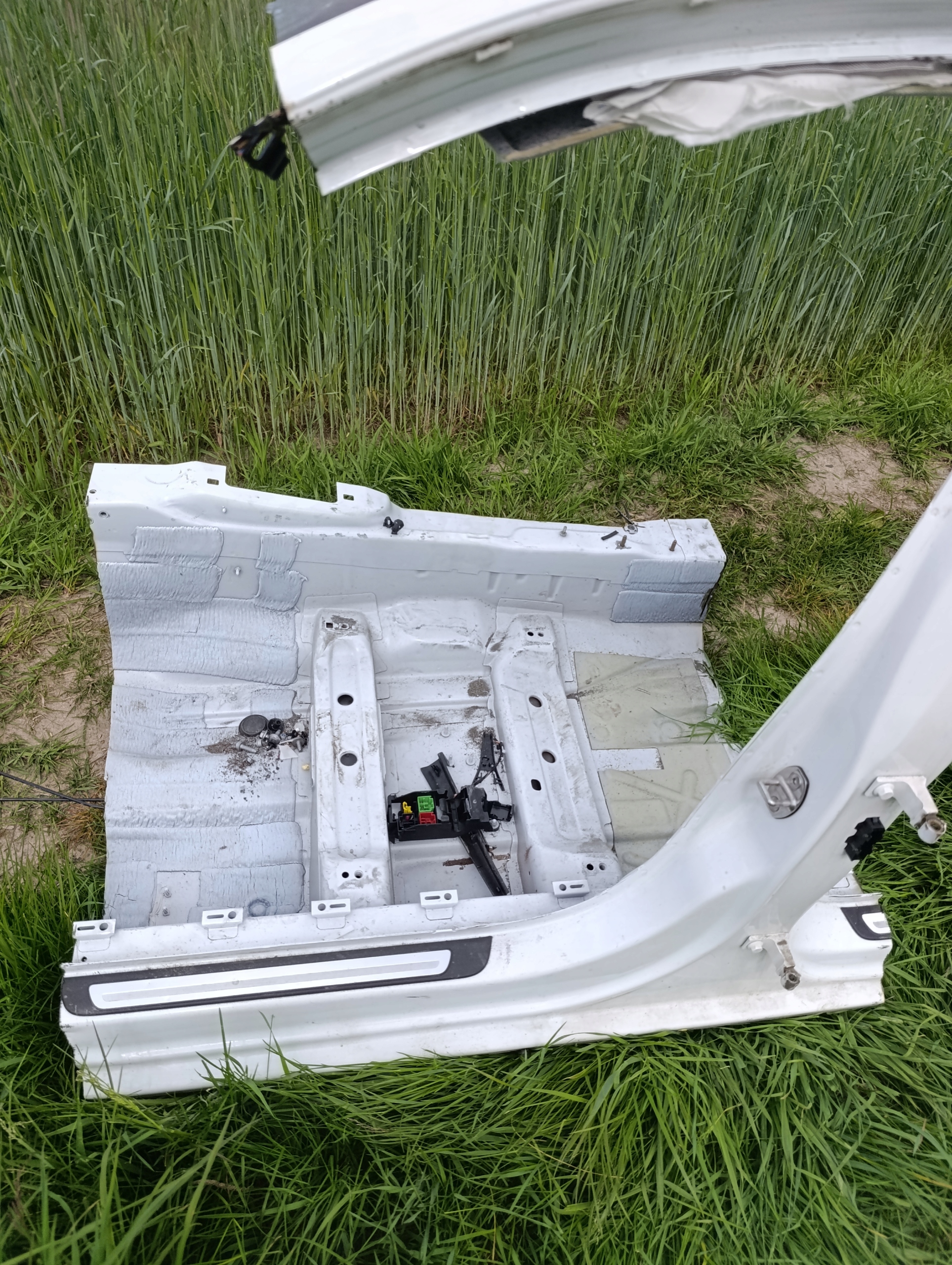 pillar threshold left audi a4 b8 LY9C