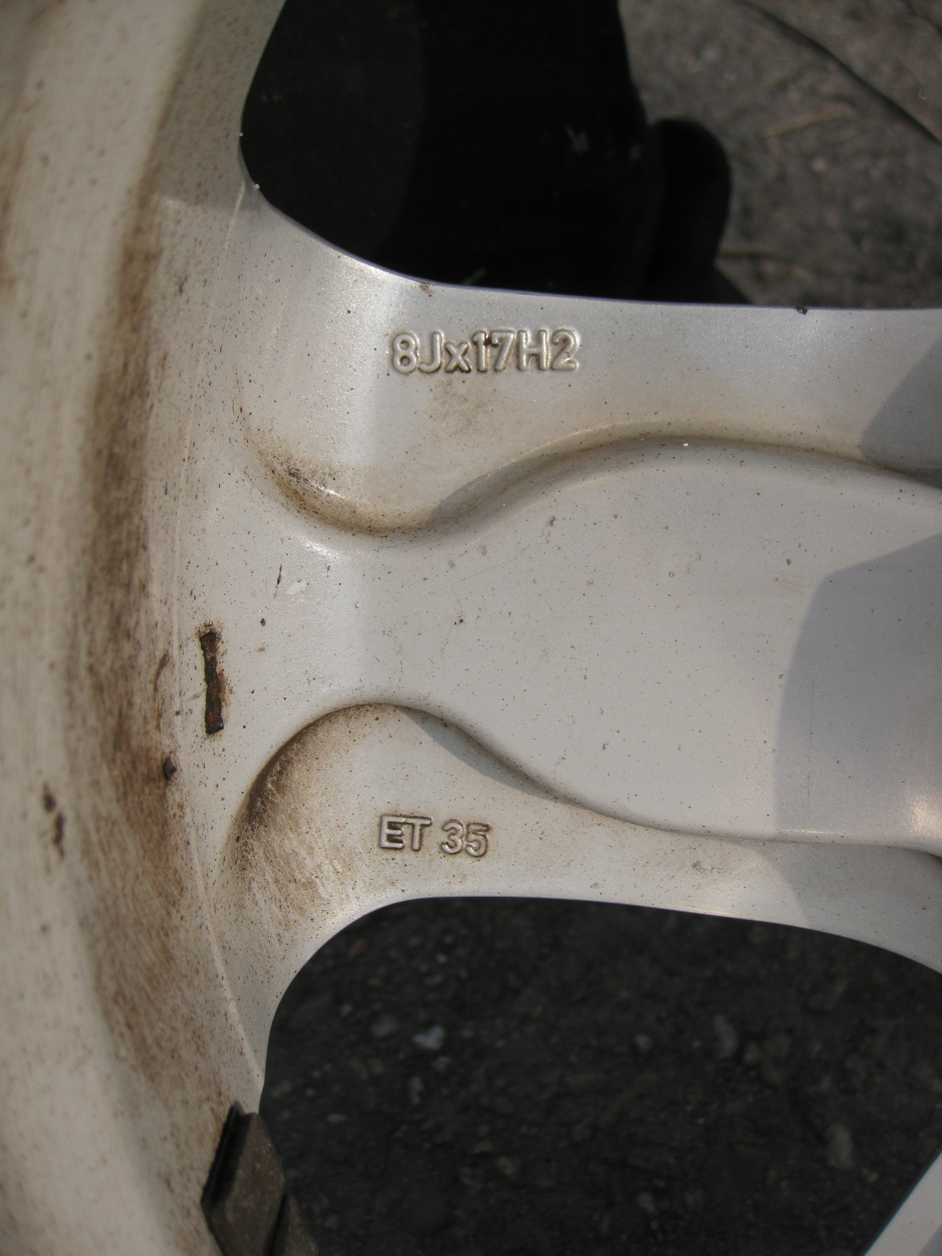 VW disc aluminium 8X17 ET35 KBA45370