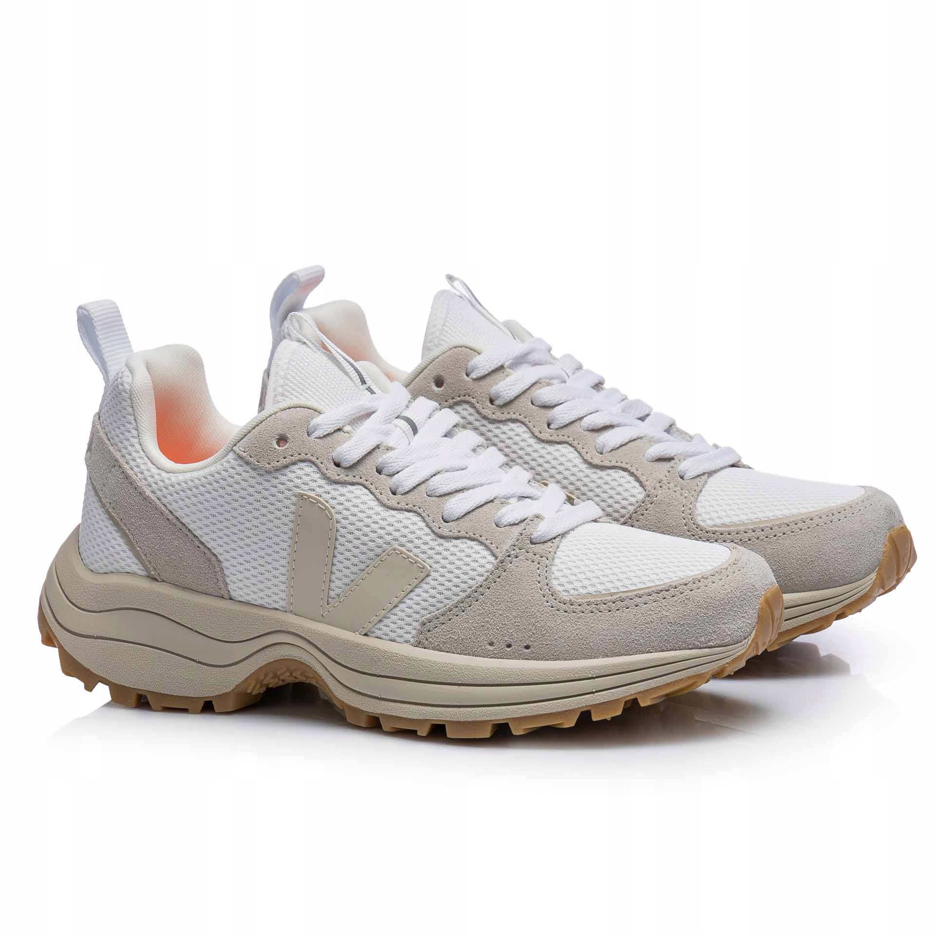 Pánské tenisky Veja Venturi Pánské tenisky Veja Venturi bílá 44