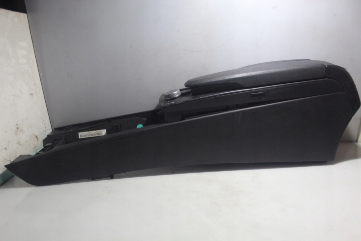 Центральный туннель MERCEDES C Class W204