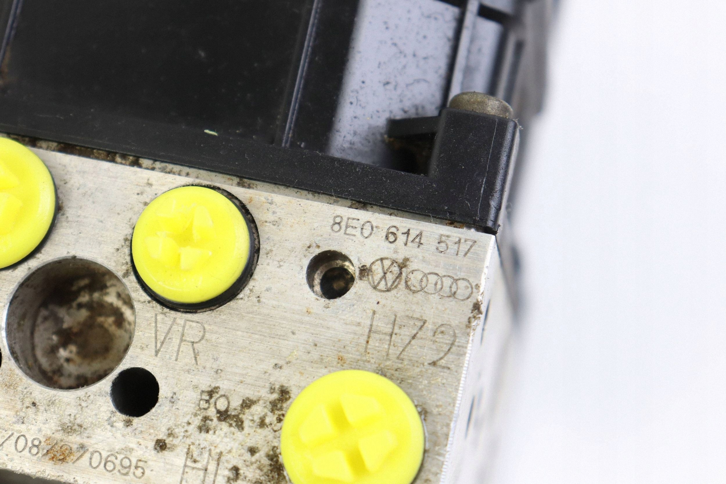 AUDI A4 B6 pump control unit ABS 8E0614517 0265950011 0265225048
