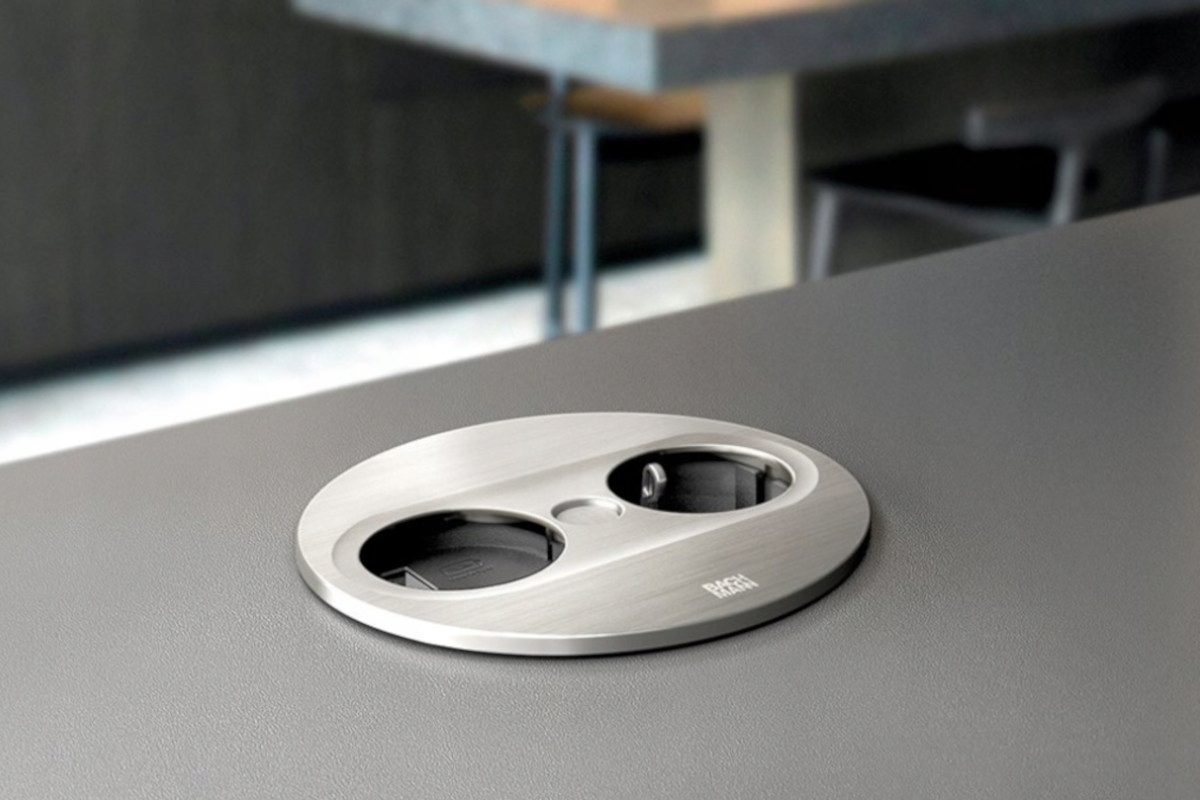 Predlžovač, zapustená zásuvka Bachmann TWIST2 okrúhly 2x230V inox