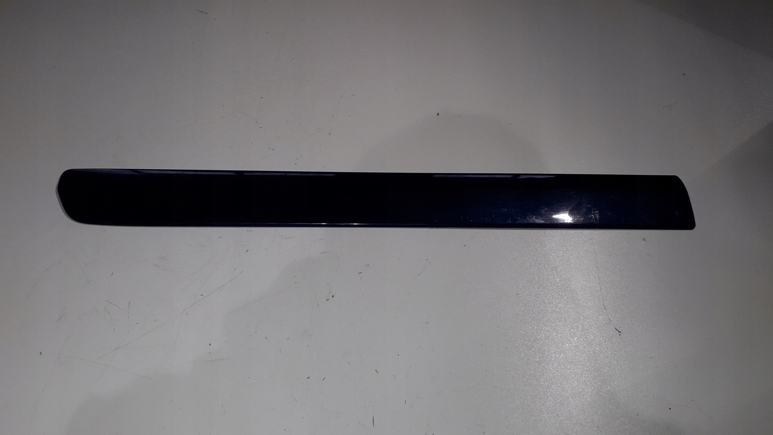VW T5 moulding door left front 7H5853071B