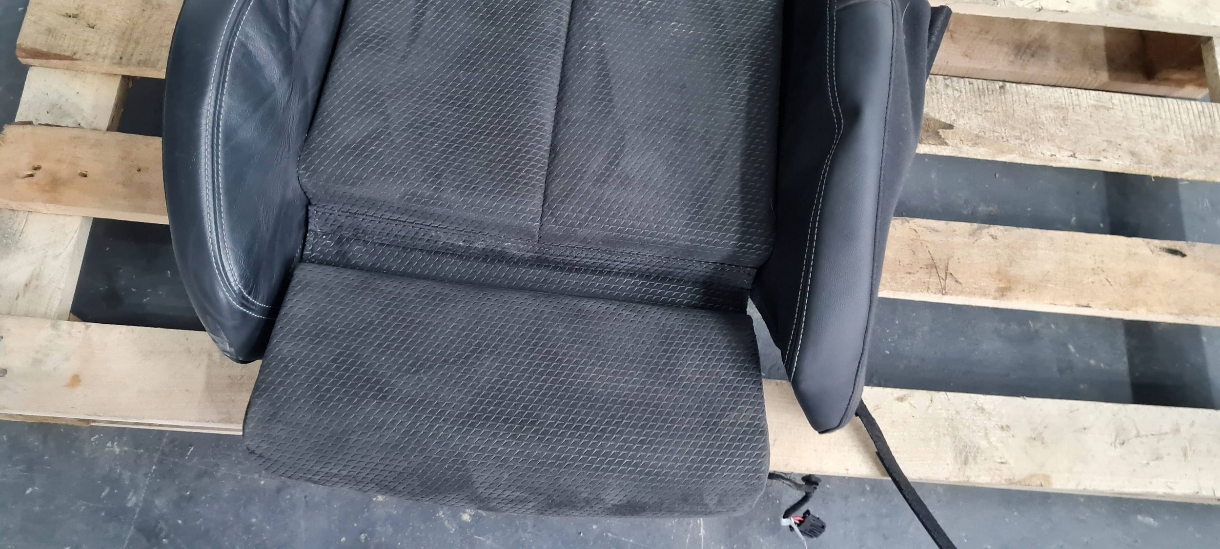 A6 C8 4K leather seat seat side SIEDZISKO right front SLINE ALCANTARA