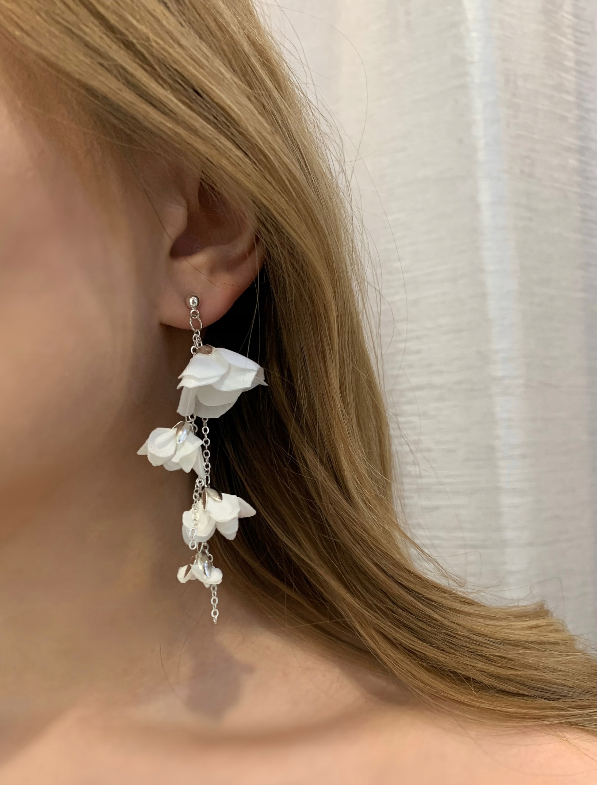 Kolczyki ślubne kwiaty AMARYLIS kolor srebrny Marka Inna marka