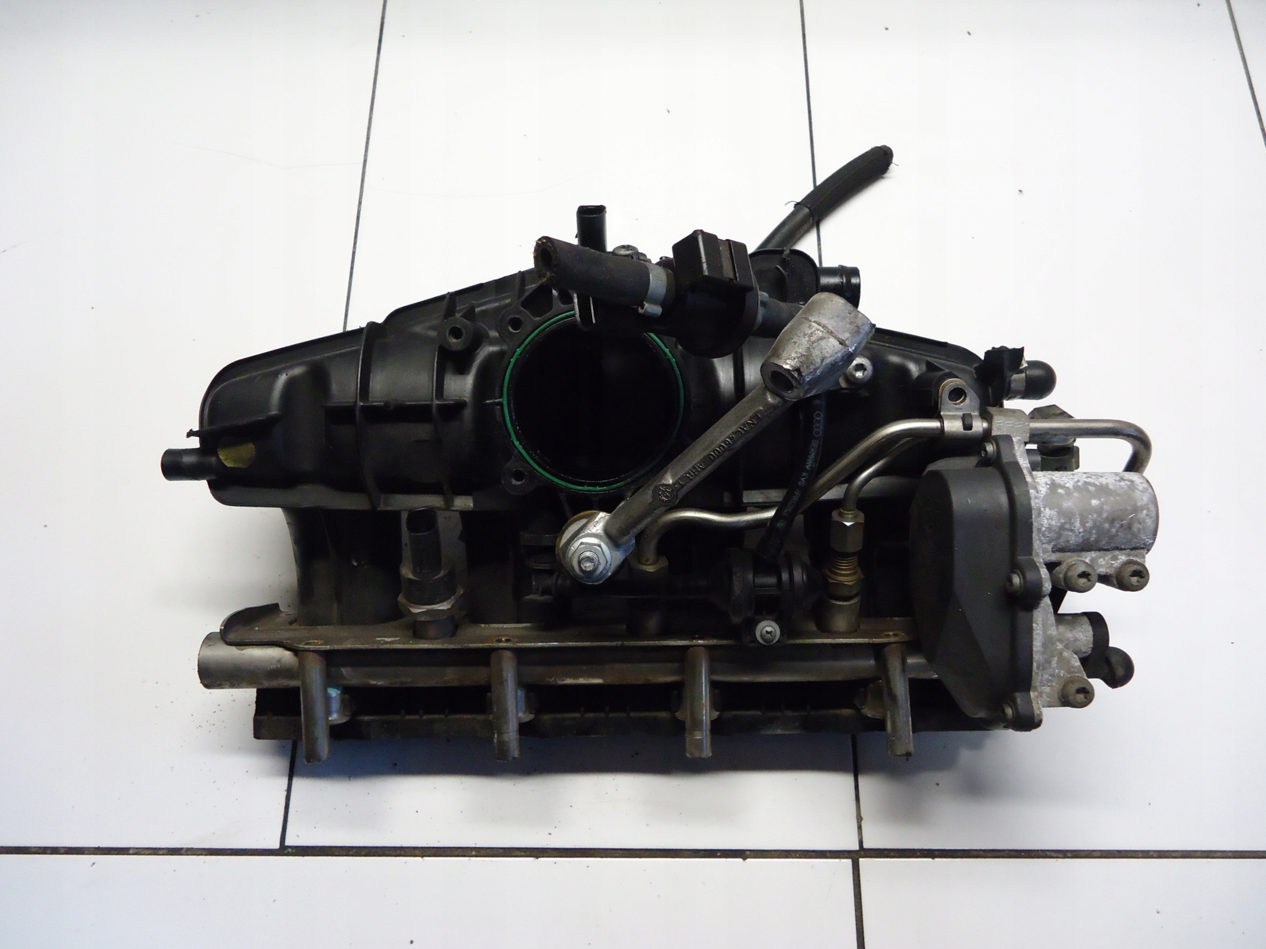 AUDI A4 B7 2.0TFSI BWE intake manifold 06D133185N regulator 06F133482B