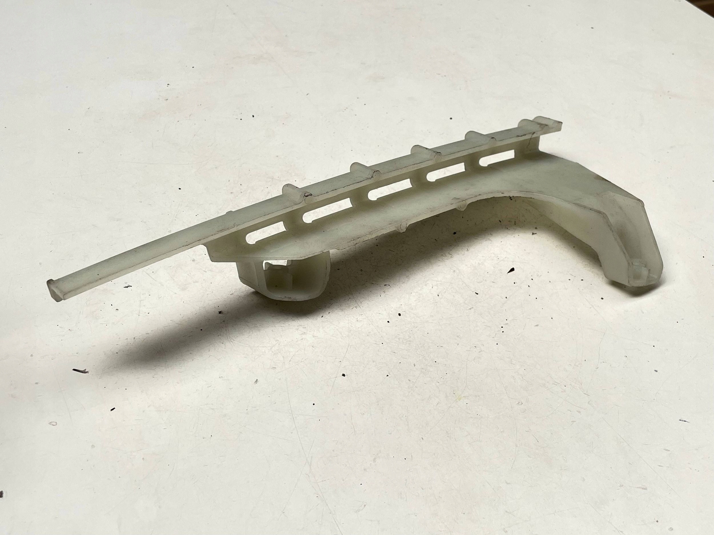 bumper bracket left front Seat Ibiza V (KJ) 6F0839613B