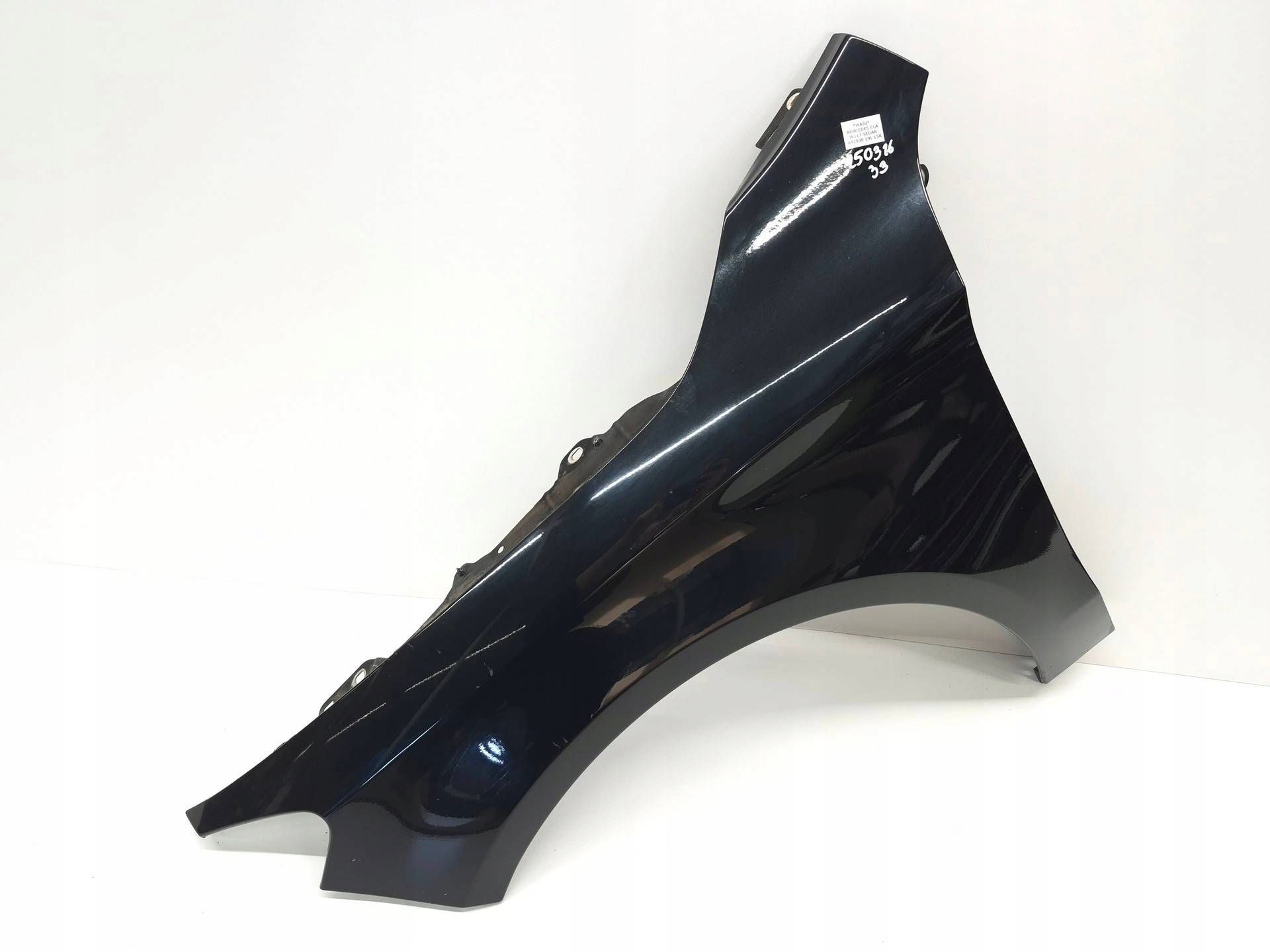 fender left front front MERCEDES CLA W117 C117 LAKIER 191